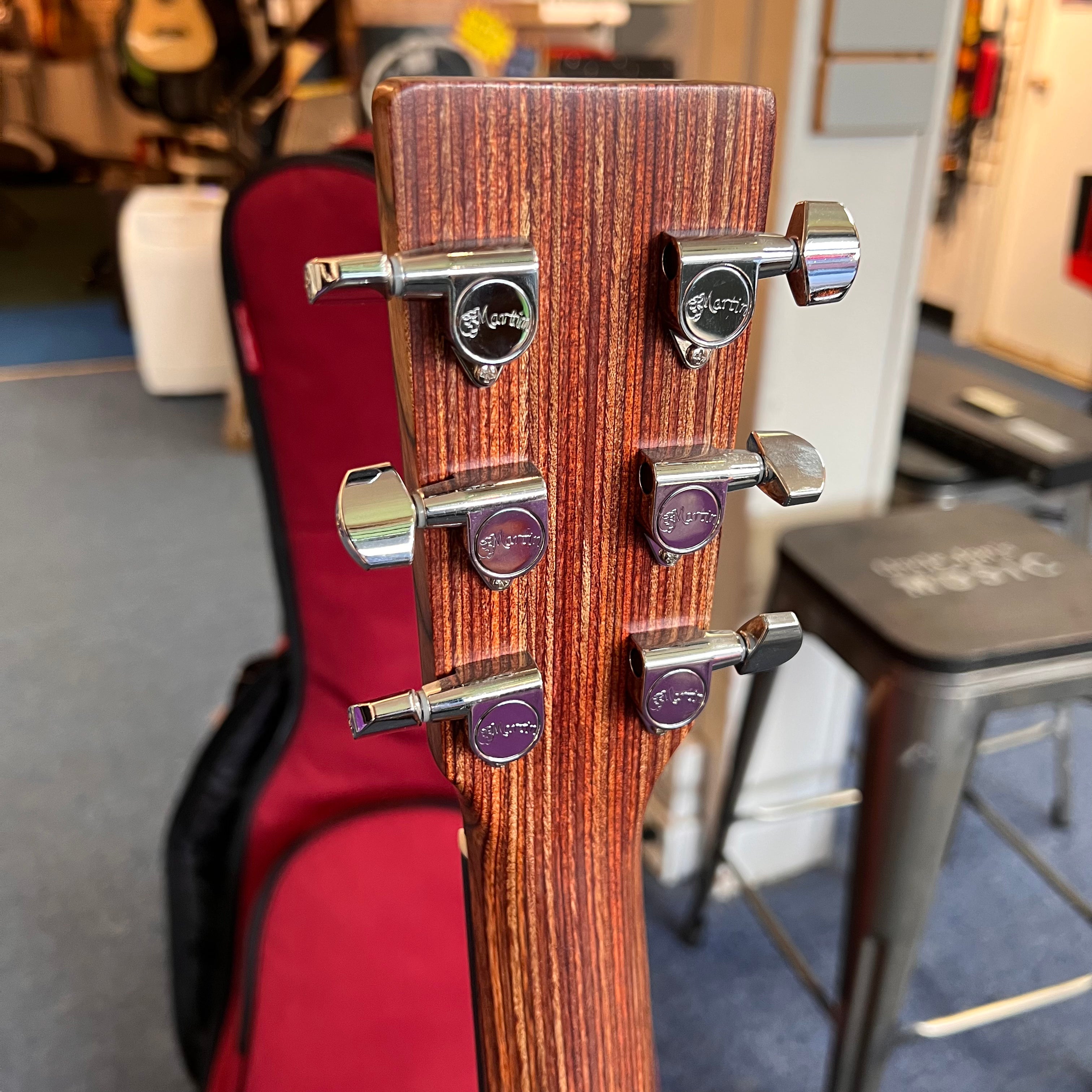 Martin X Series Special Acoustic-Electric Guitar like new  DX2E (used)