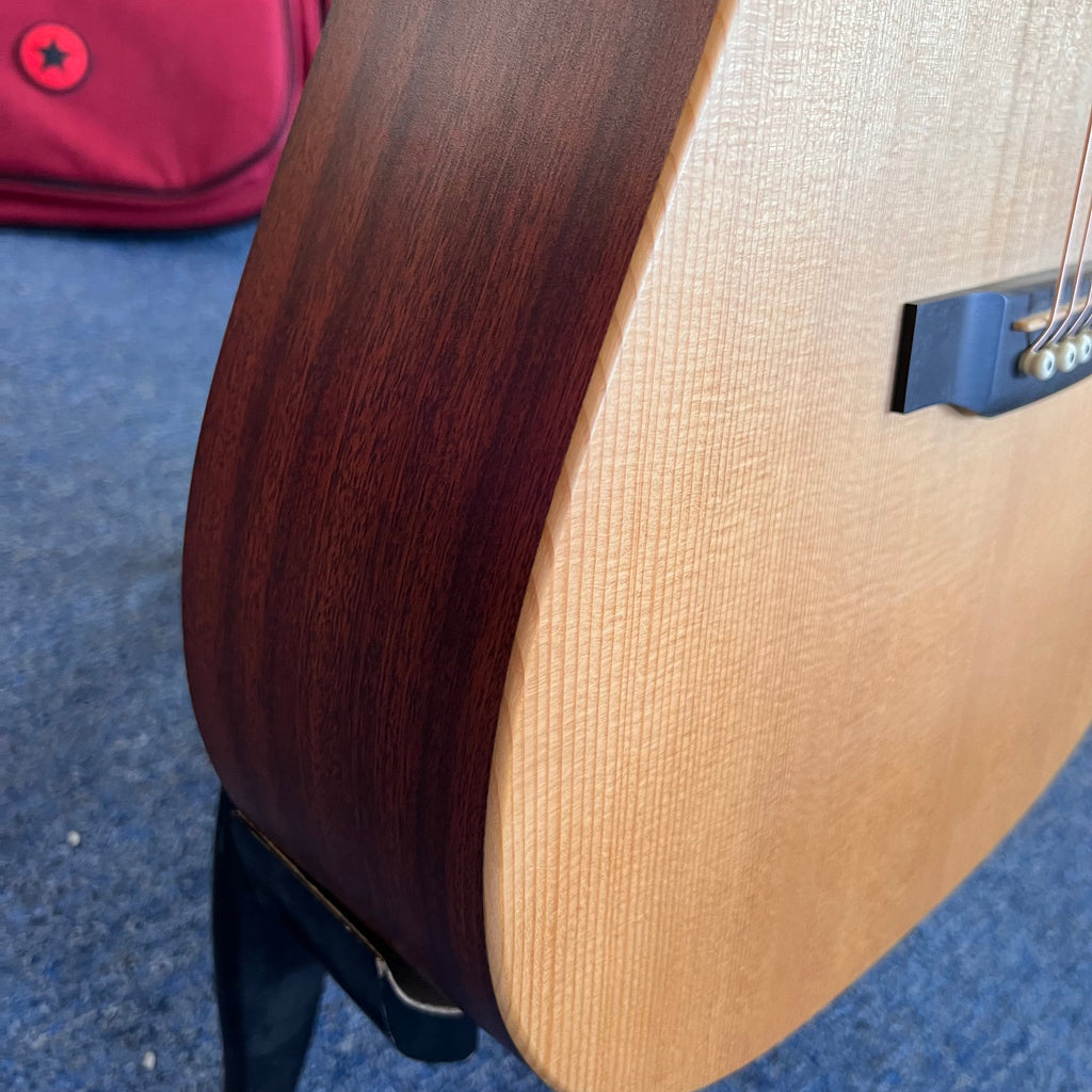 Martin X Series Special Acoustic-Electric Guitar like new  DX2E (used)