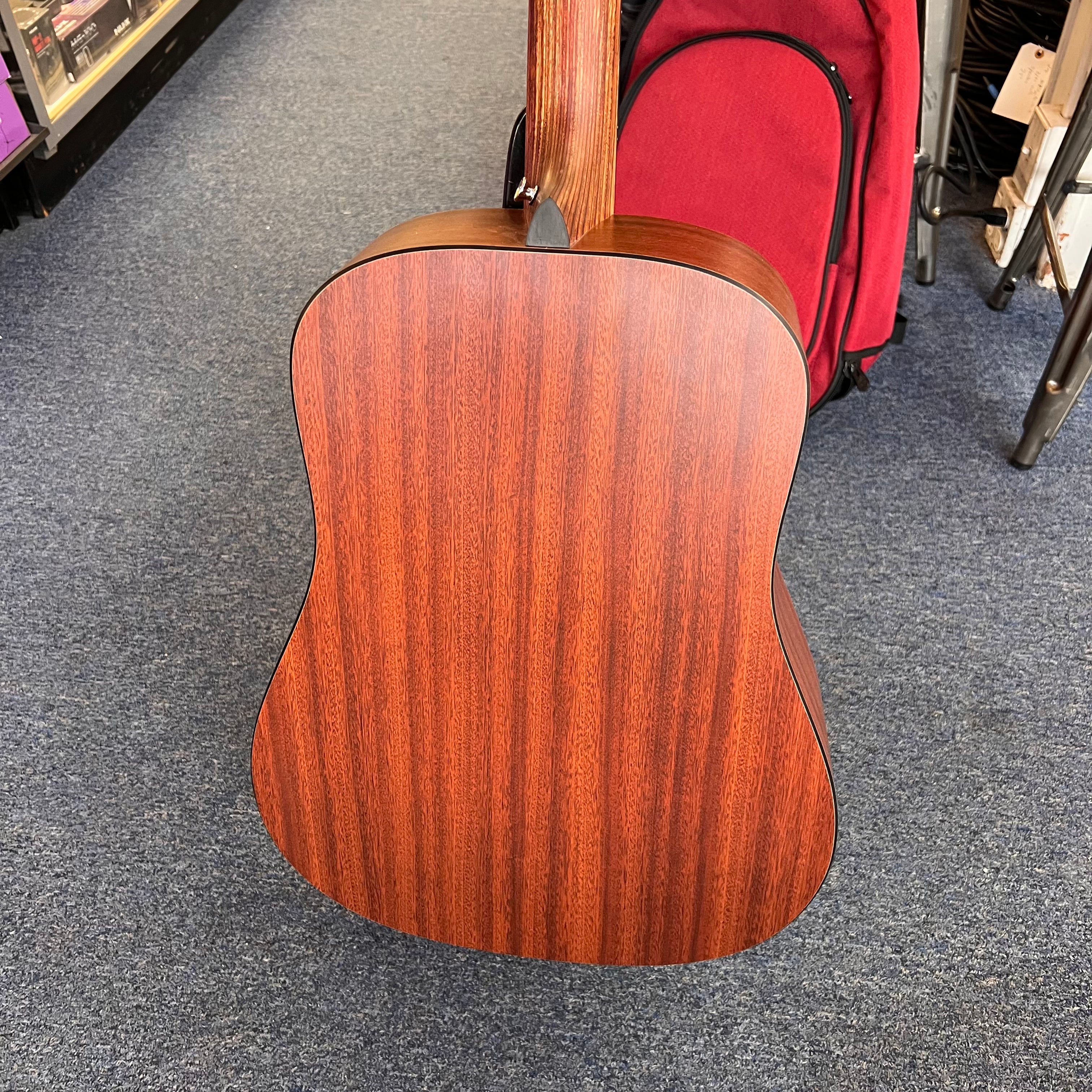 Martin X Series Special Acoustic-Electric Guitar like new  DX2E (used)
