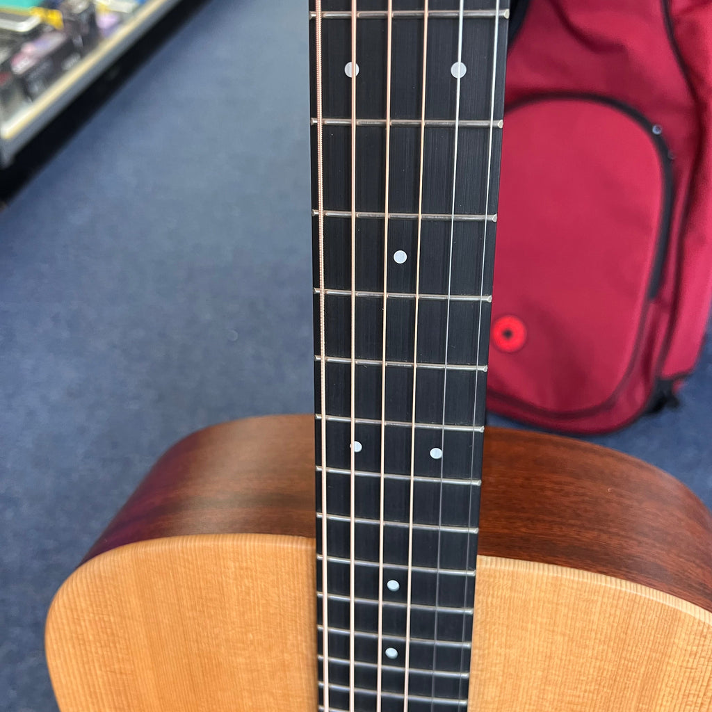 Martin X Series Special Acoustic-Electric Guitar like new  DX2E (used)
