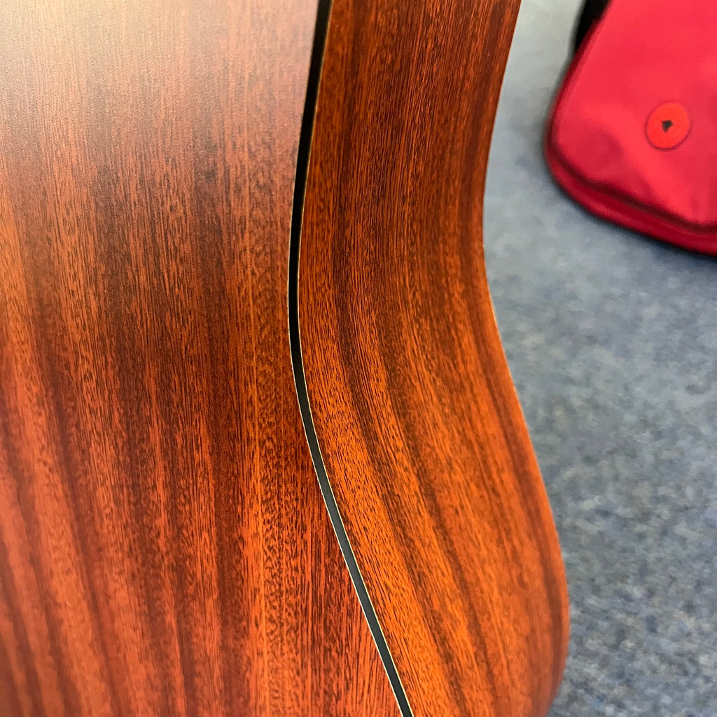 Martin X Series Special Acoustic-Electric Guitar like new  DX2E (used)