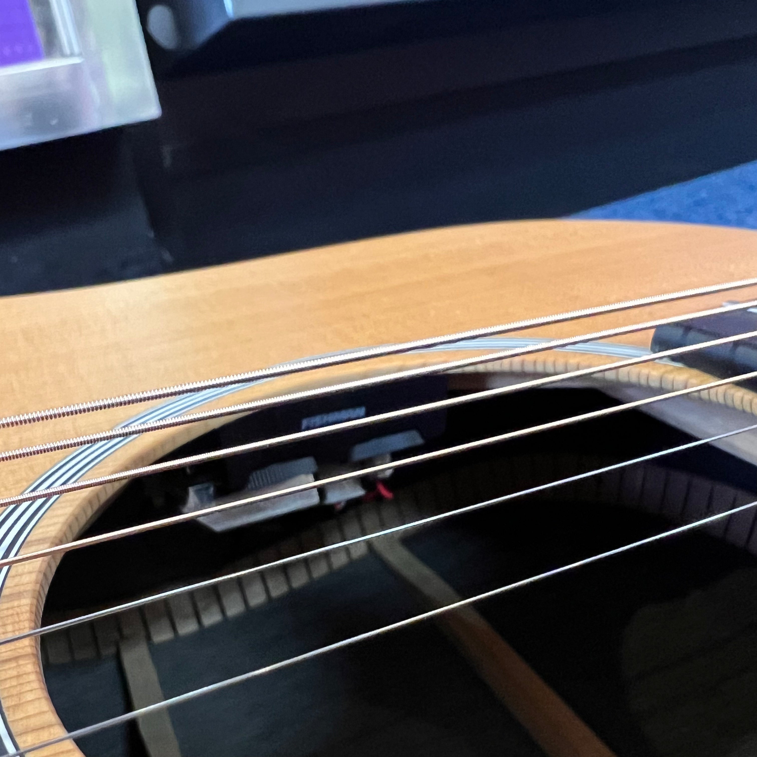 Martin X Series Special Acoustic-Electric Guitar like new  DX2E (used)