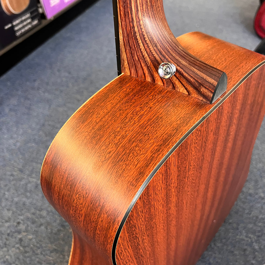 Martin X Series Special Acoustic-Electric Guitar like new  DX2E (used)