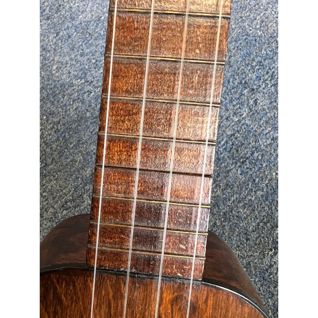 Mouna-Loa Vintage Soprano Ukulele Lyon & Healy (used)
