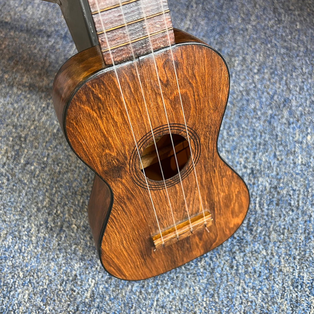 Mouna-Loa Vintage Soprano Ukulele Lyon & Healy (used)