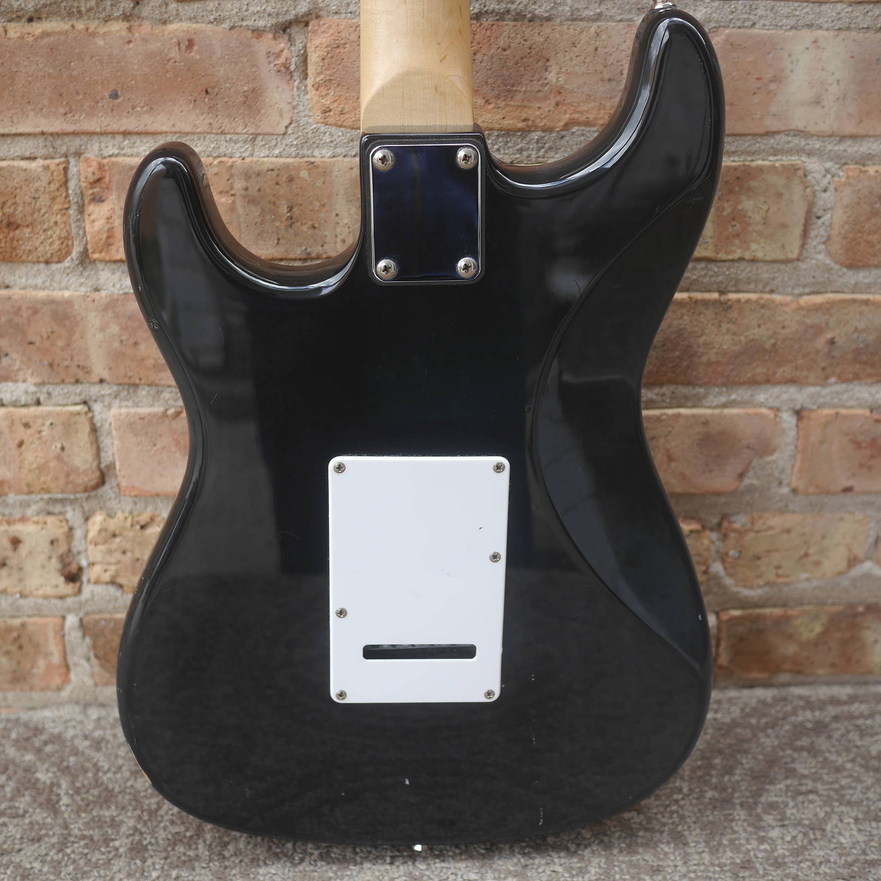 Orange Electric Guitar Black (used)