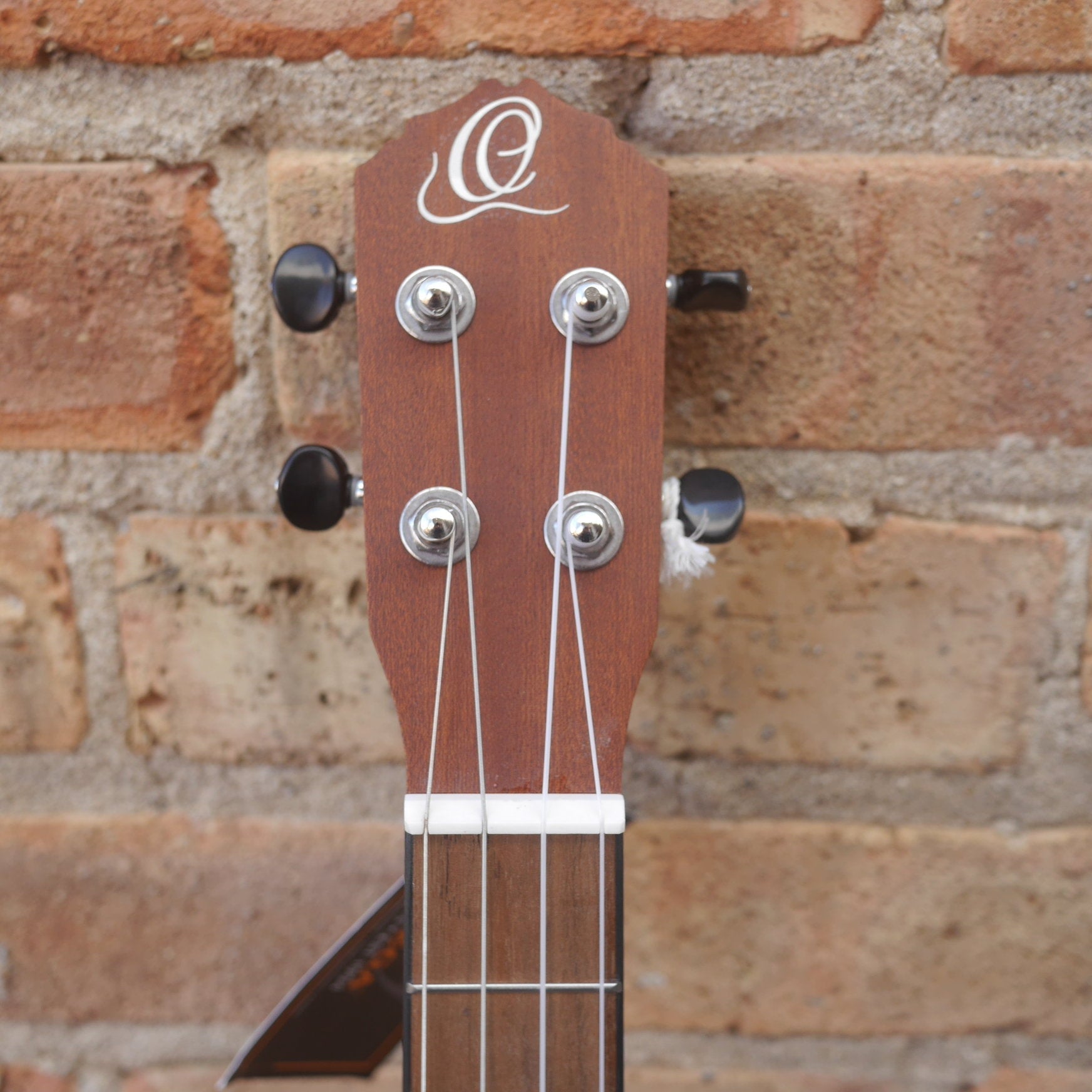 Ortega Bonfire Series Baritone Ukulele Spruce Top