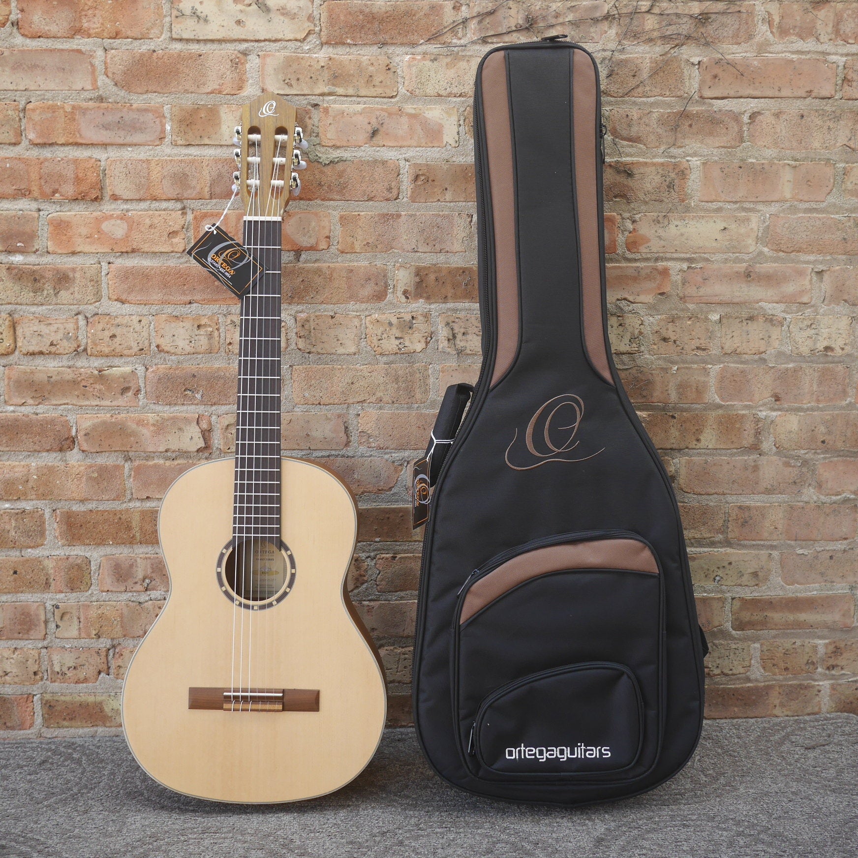 Ortega Family Series Full Size Nylon String Guitar