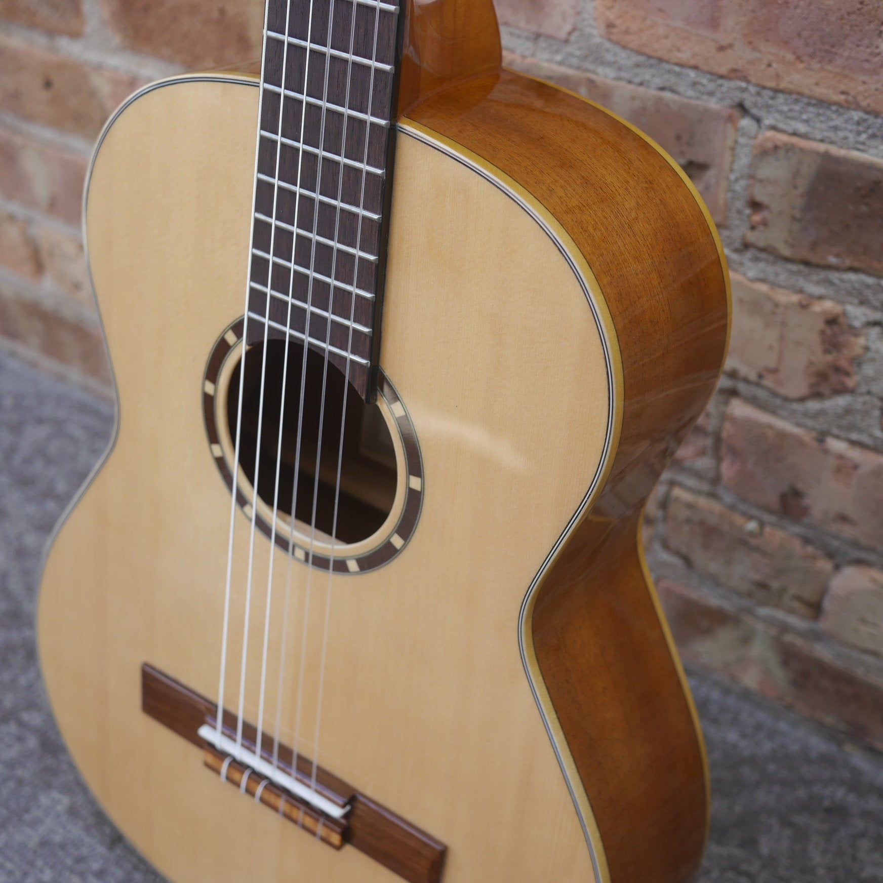 Ortega Family Series R121G-3/4 Classical Guitar Gloss Natural 3/4 Size