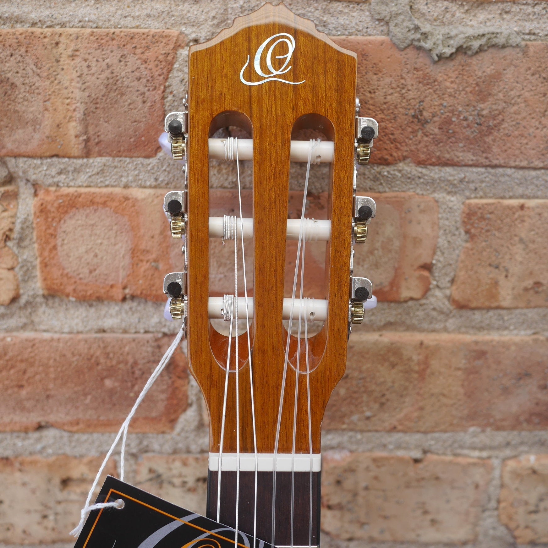 Ortega Family Series R121G-3/4 Classical Guitar Gloss Natural 3/4 Size