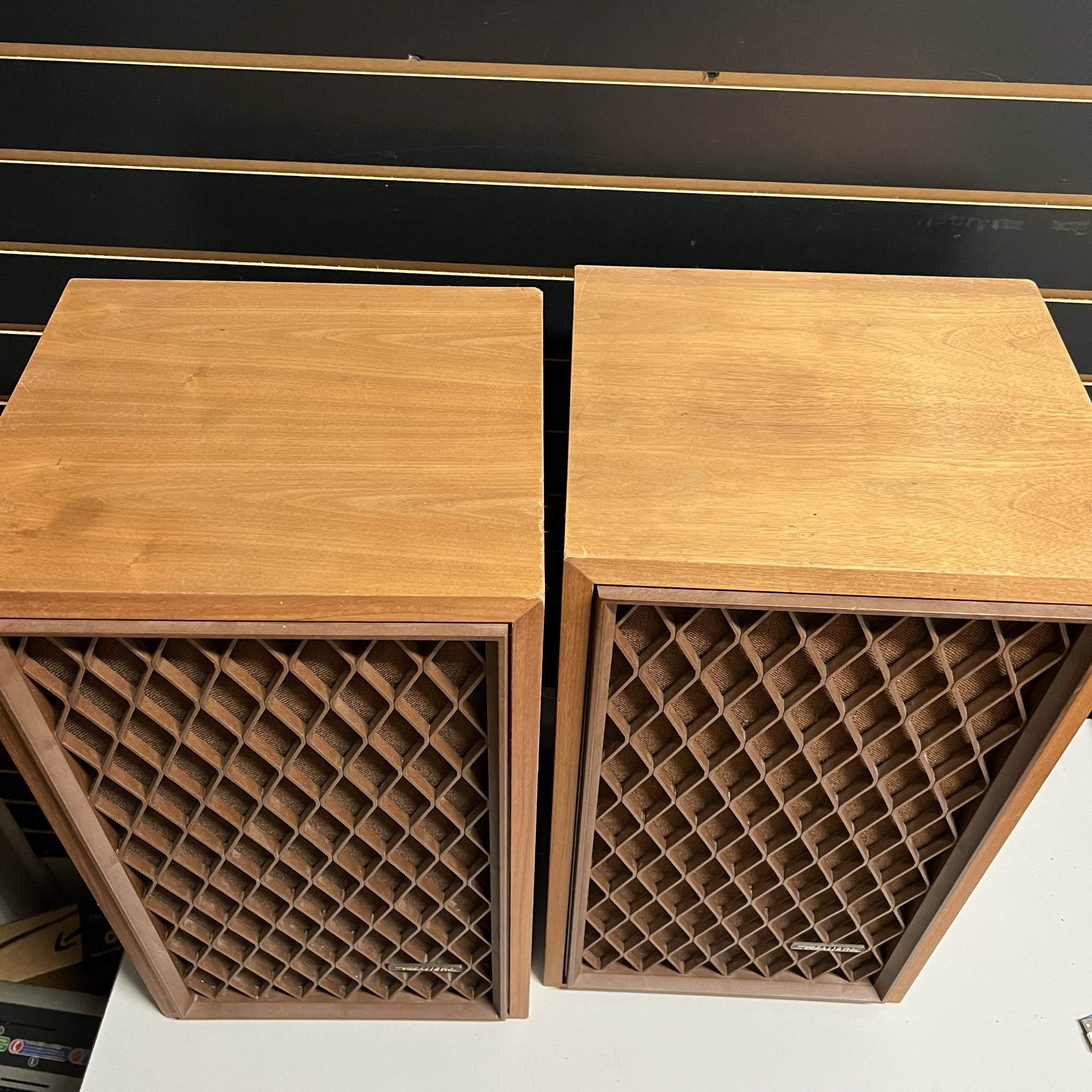 Realistic Nova 7-B Home Hi-Fi Stereo Speakers 1970s Very Good