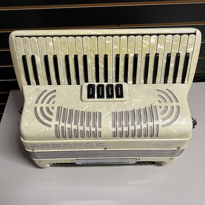Regent Piano Accordion White