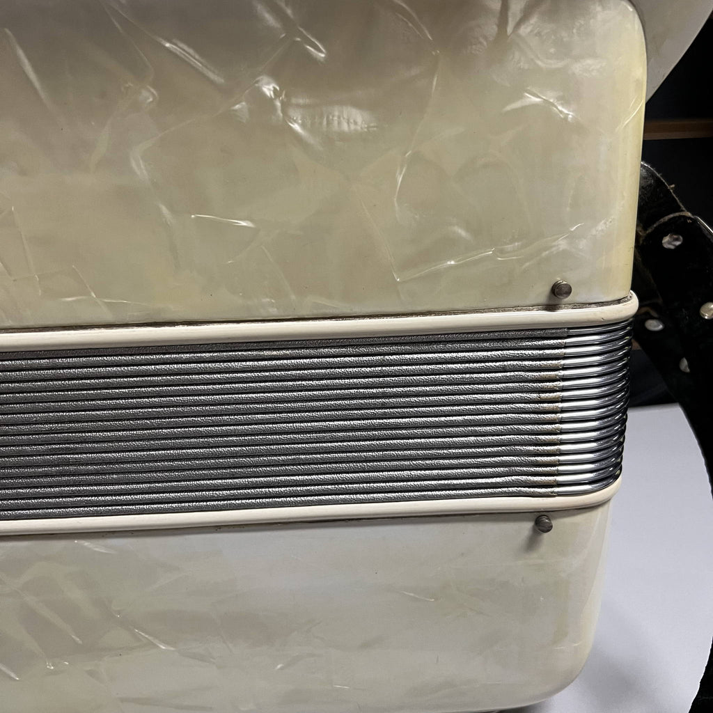 Regent Piano Accordion White