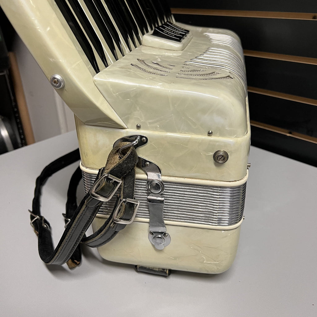 Regent Piano Accordion White