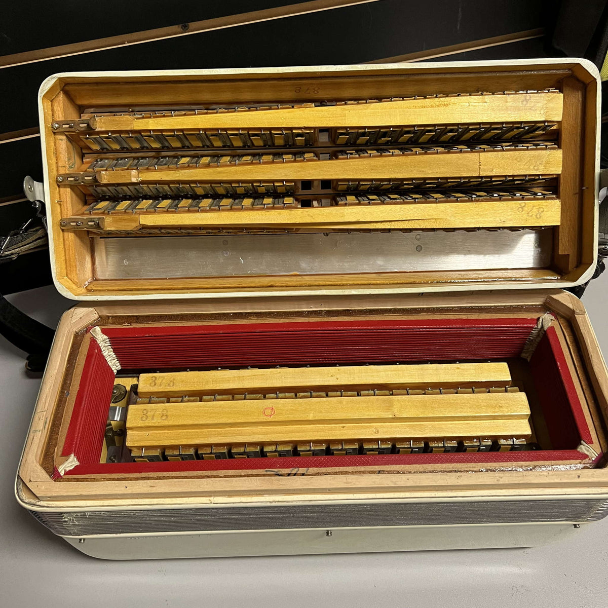 Regent Piano Accordion White