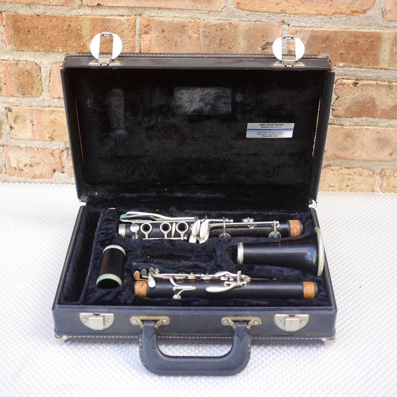 Reval wood Clarinet needs repair