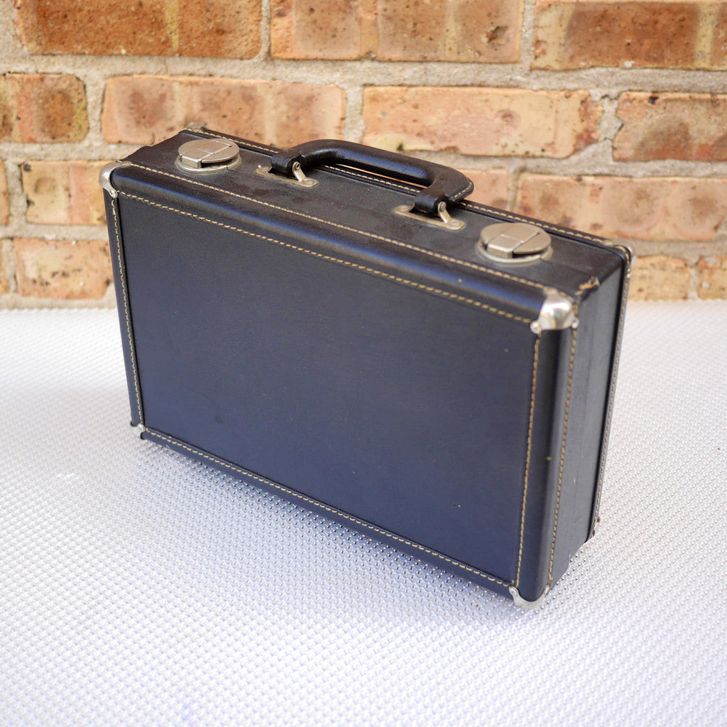 Reval wood Clarinet needs repair