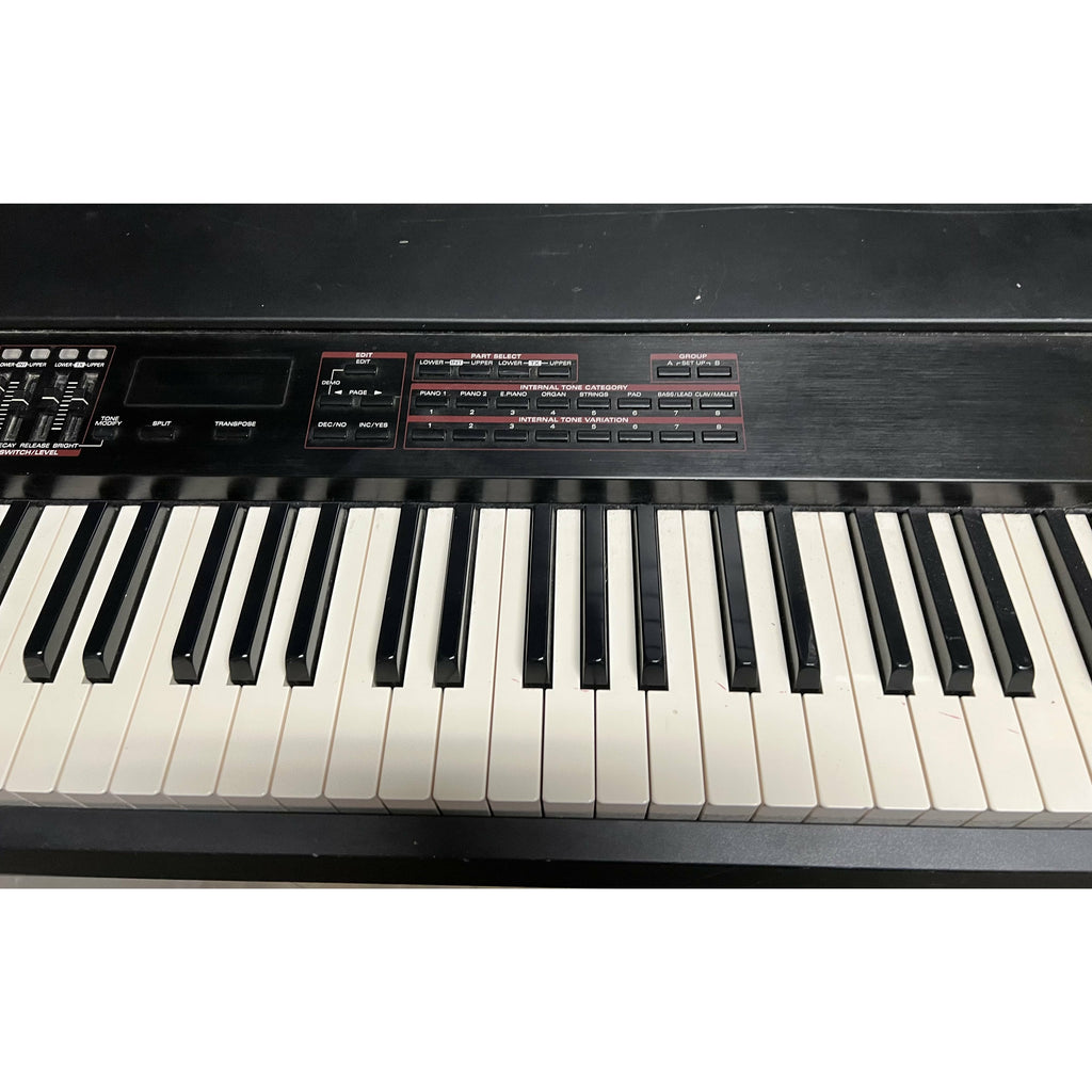 Roland RD-600 Portable Digital Piano Keyboard Vintage 90s Used