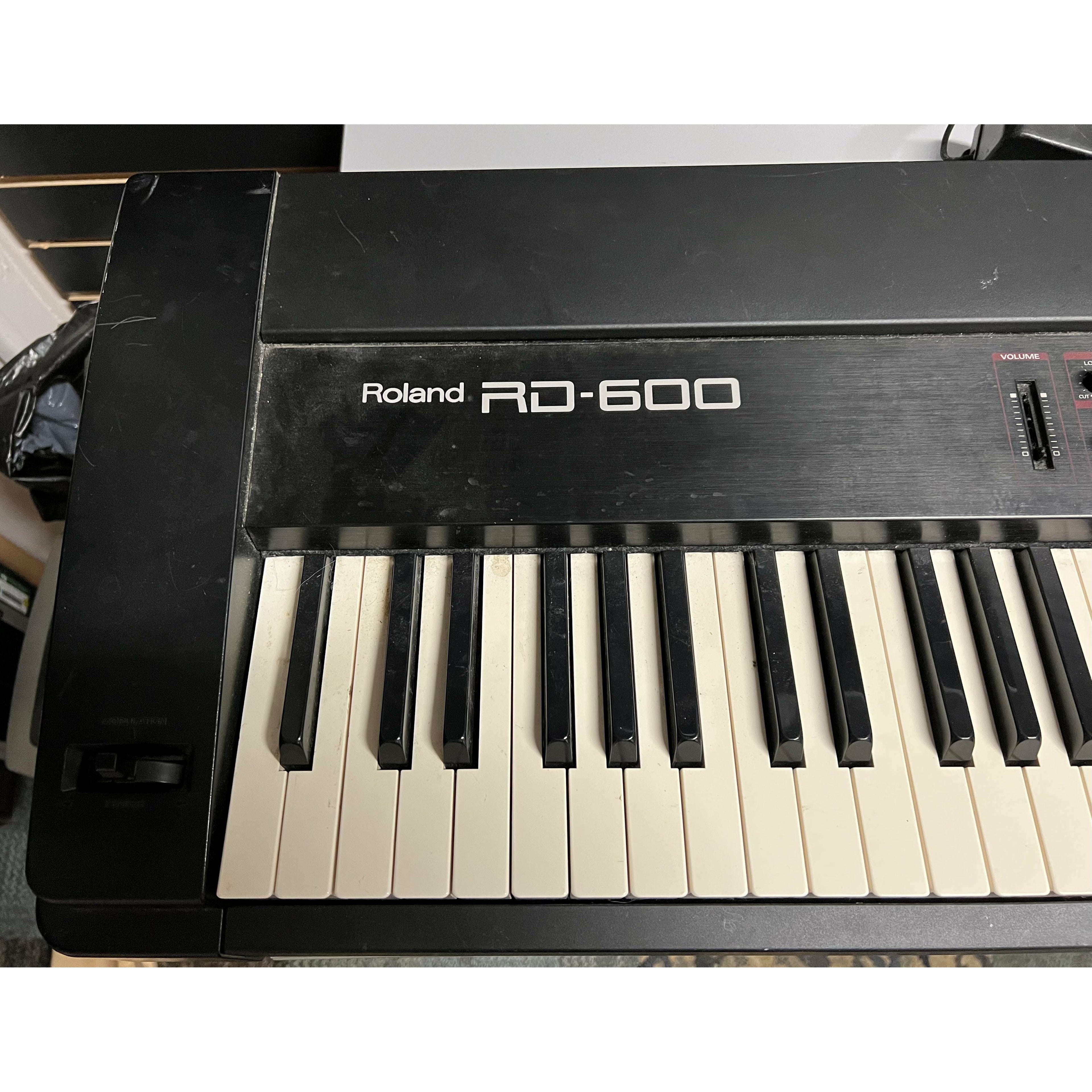 Roland RD-600 Portable Digital Piano Keyboard Vintage 90s Used