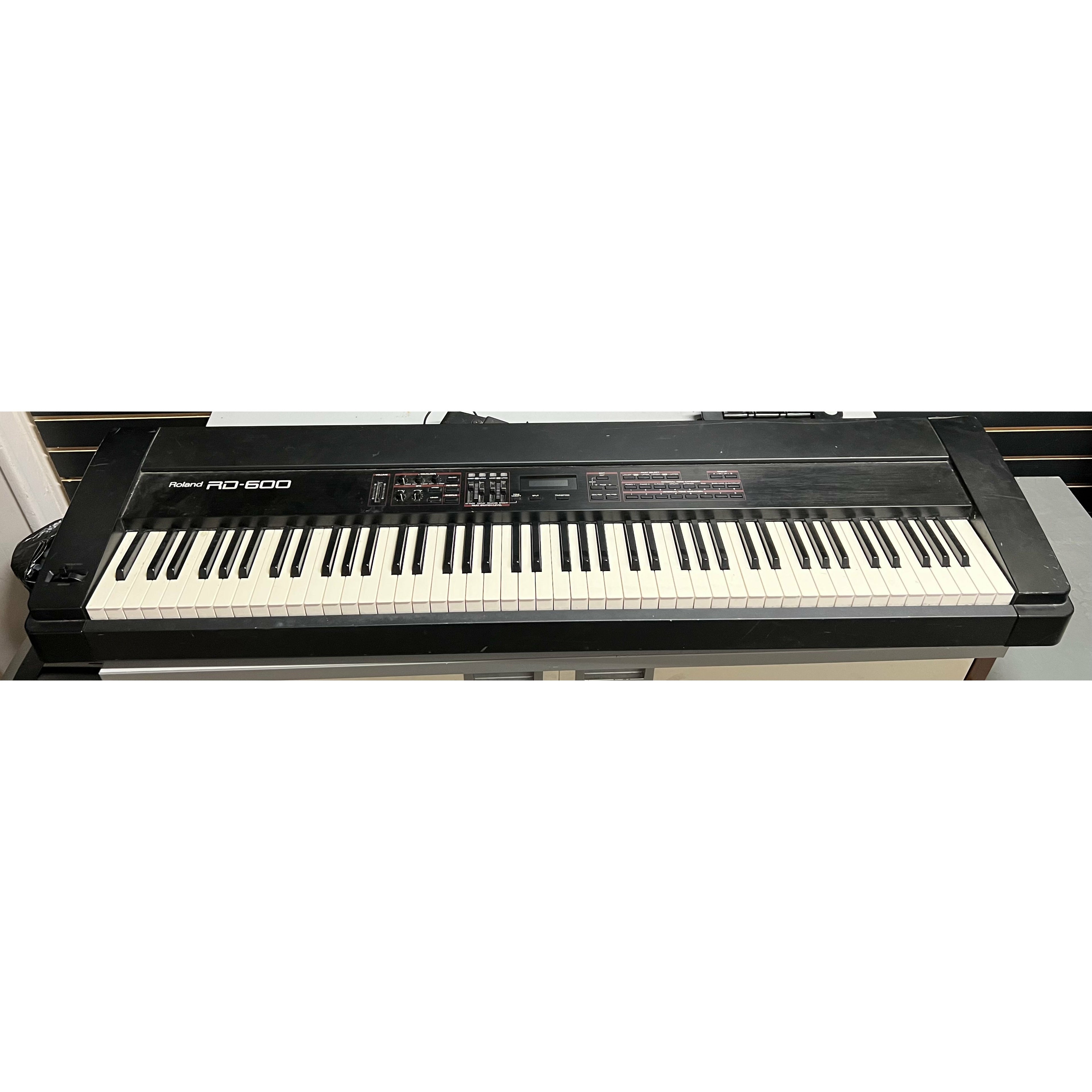 Roland RD-600 Portable Digital Piano Keyboard Vintage 90s Used