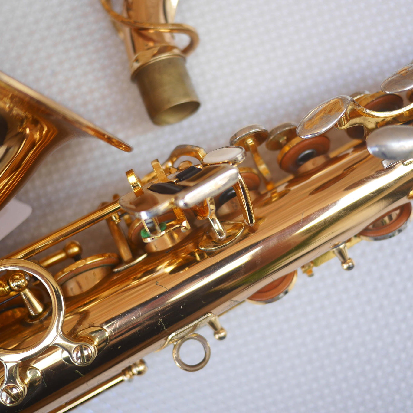 Rolla RA-MGS01 Alto Saxophone w/Selmer S80 C* mouthpiece contoured case