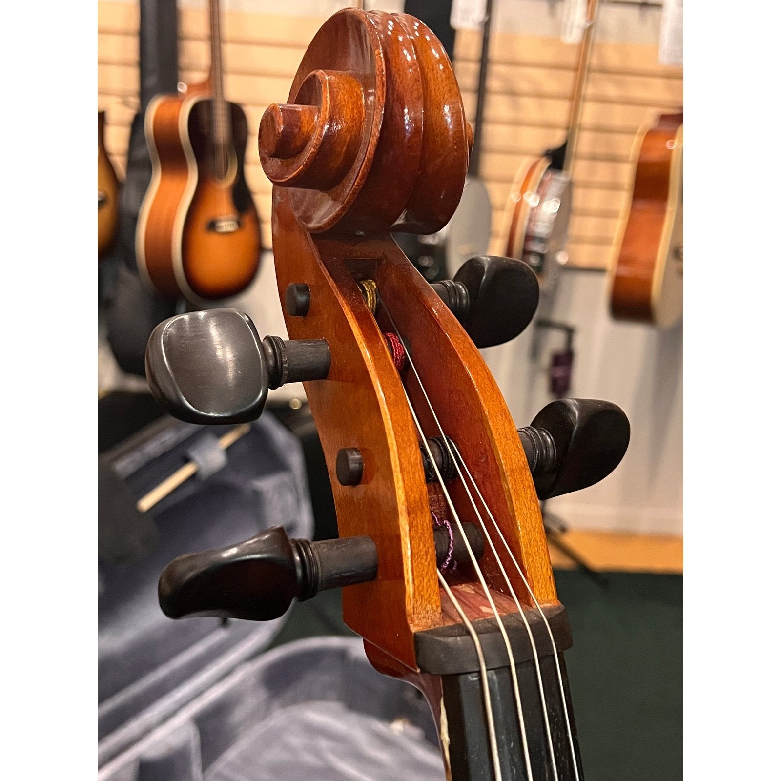 Samuel Eastman 4/4/ Cello Model 100 with case and bow 1999 (used)