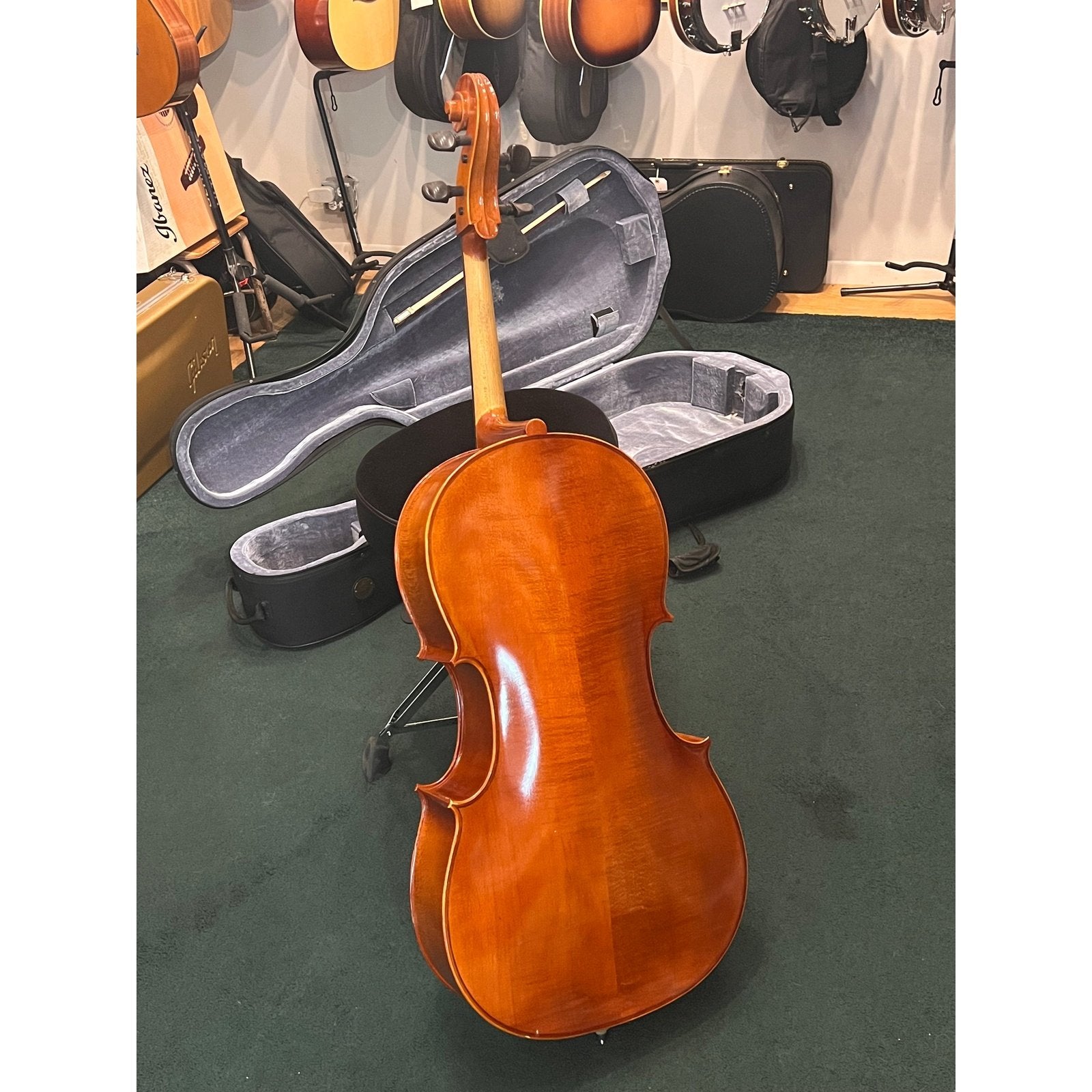 Samuel Eastman 4/4/ Cello Model 100 with case and bow 1999 (used)