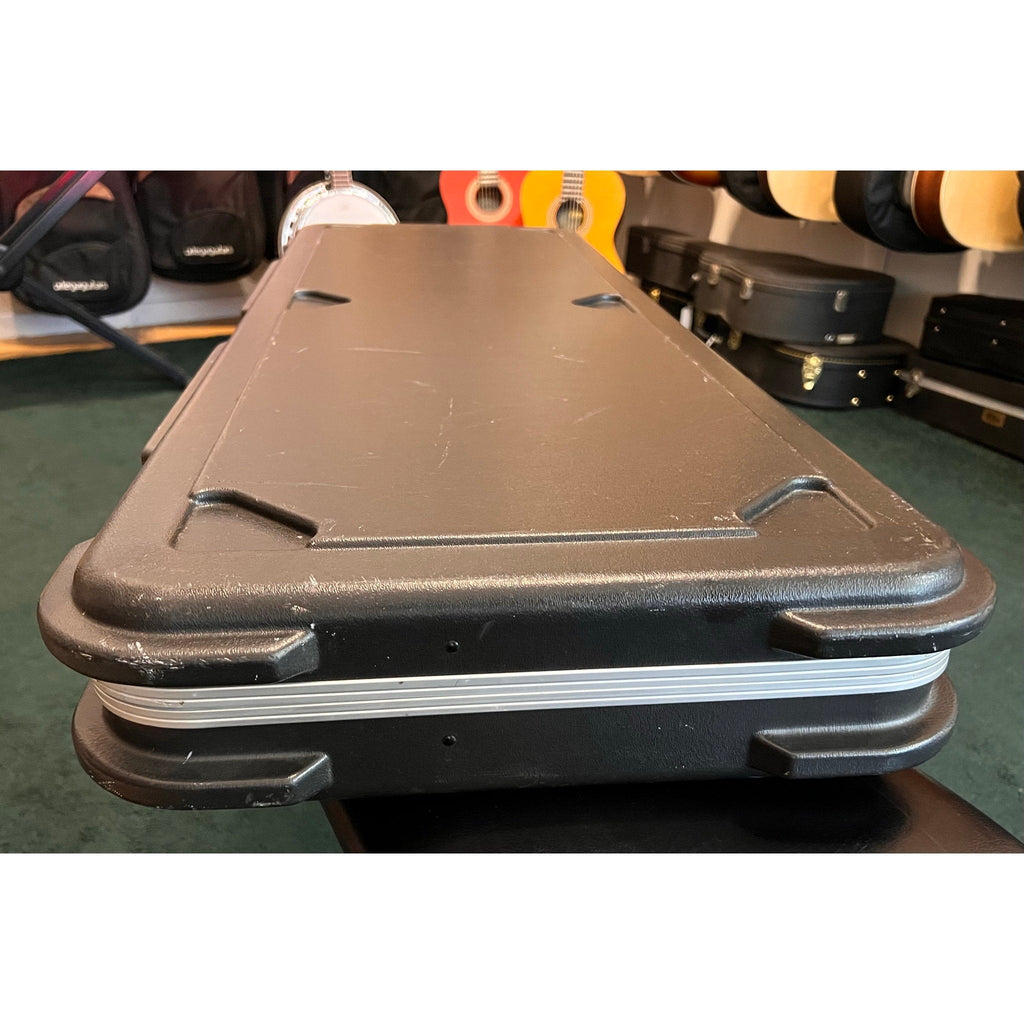 SKB 62 Jaguar Jazzmaster-Shaped Hardshell Guitar Case (used)