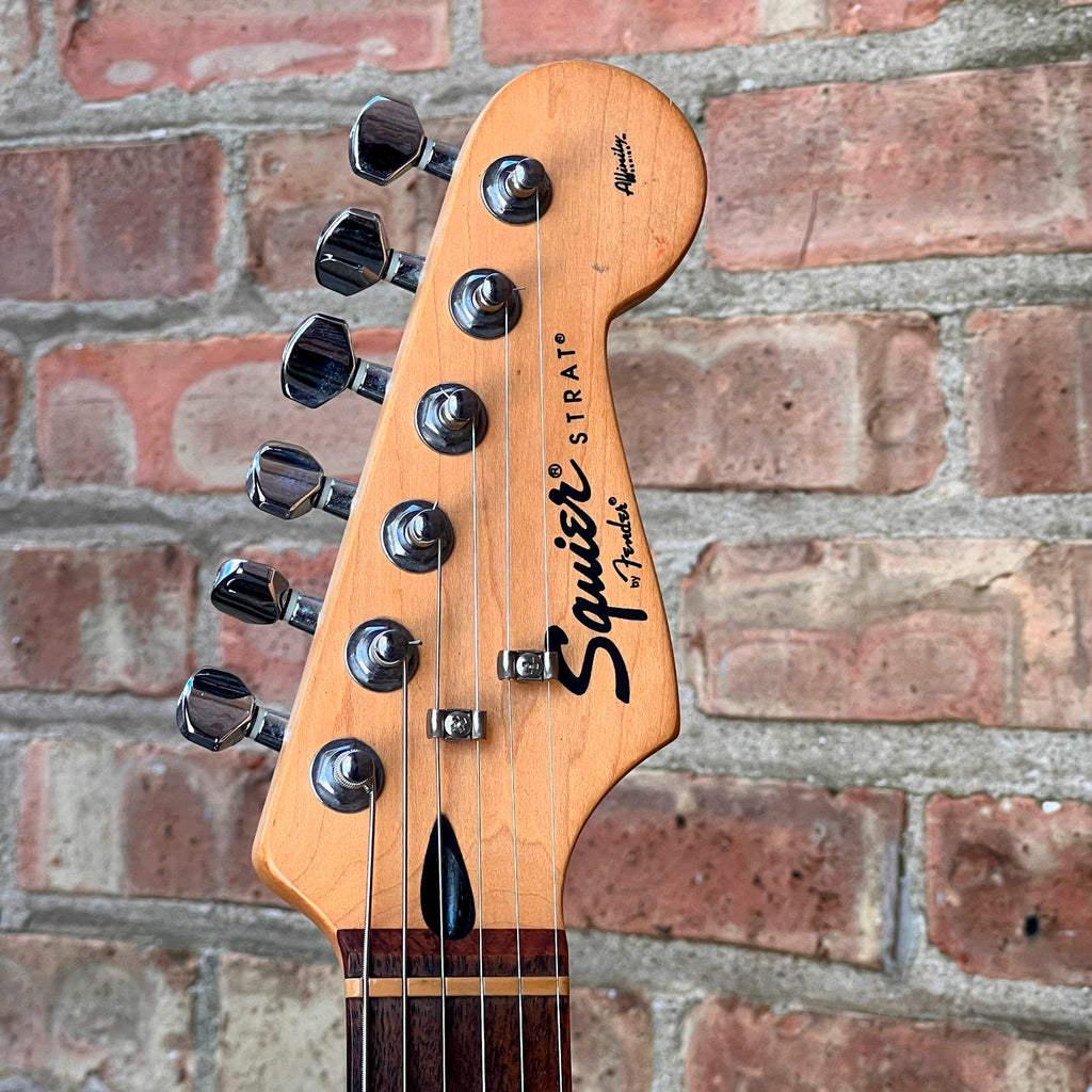 Squier by Fender Affinity Strat Electric Guitar Red w/gig bag (used)