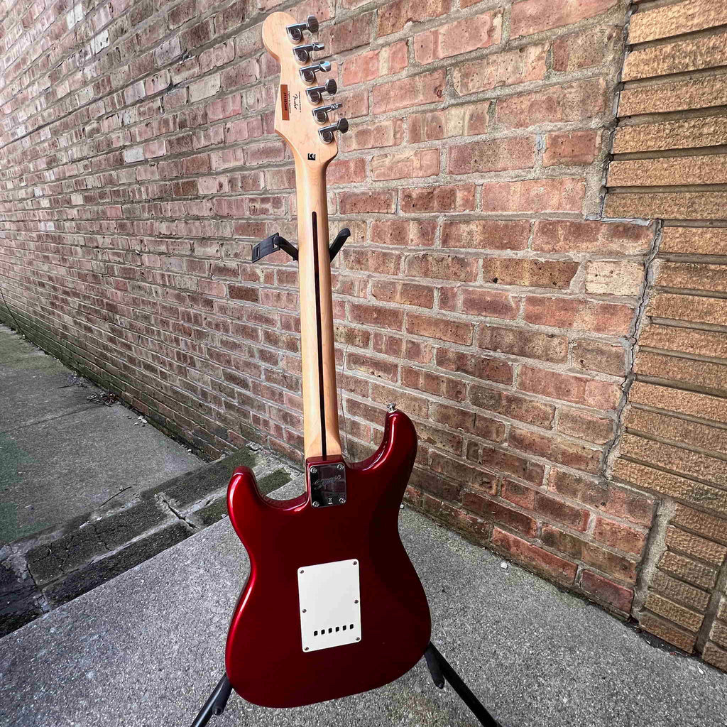 Squier by Fender Affinity Strat Electric Guitar Red w/gig bag (used)