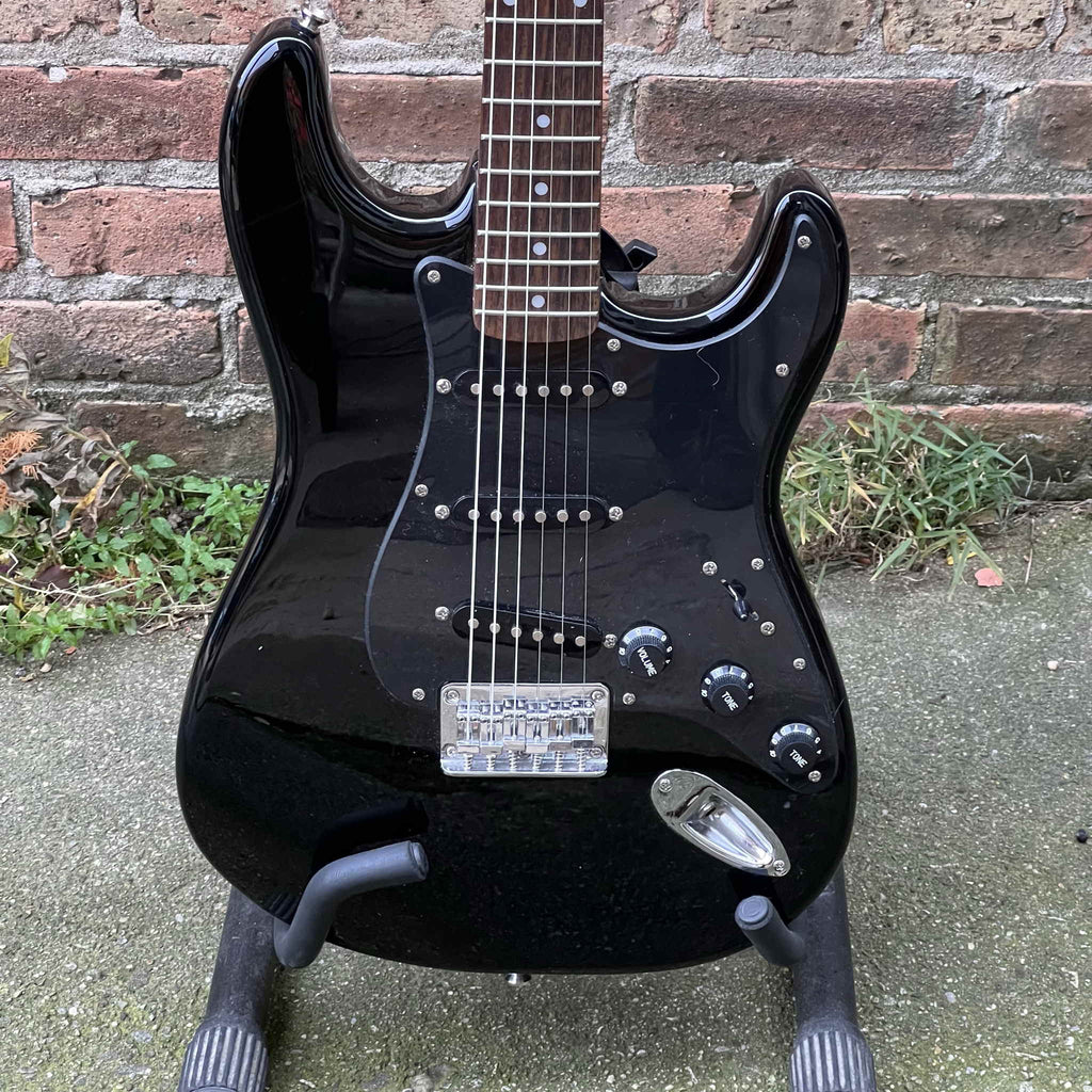 Squier by Fender Educational Series Strat Black