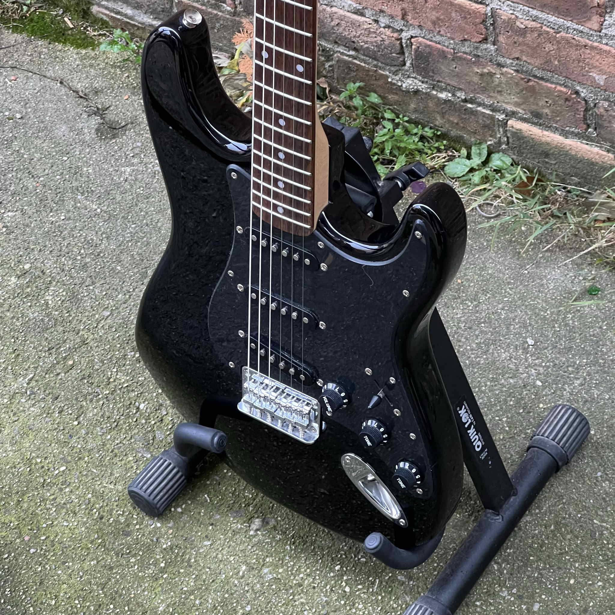 Squier by Fender Educational Series Strat Black