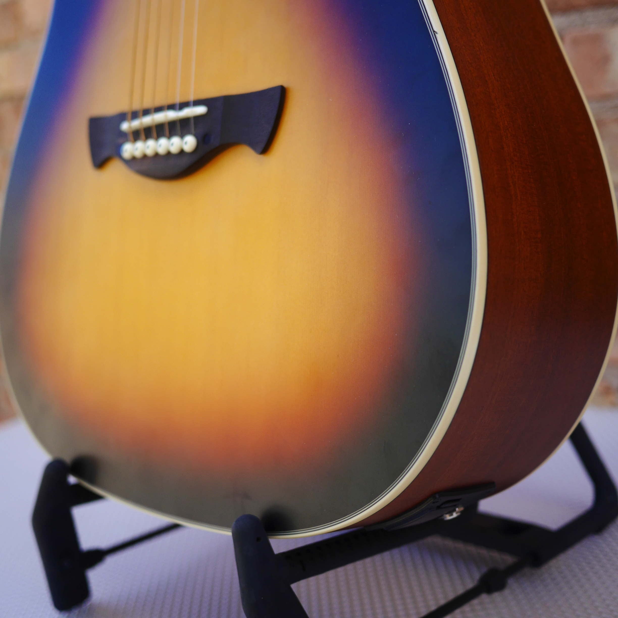 Tagima Dreadnought Acoustic Electric Guitar Sunburst