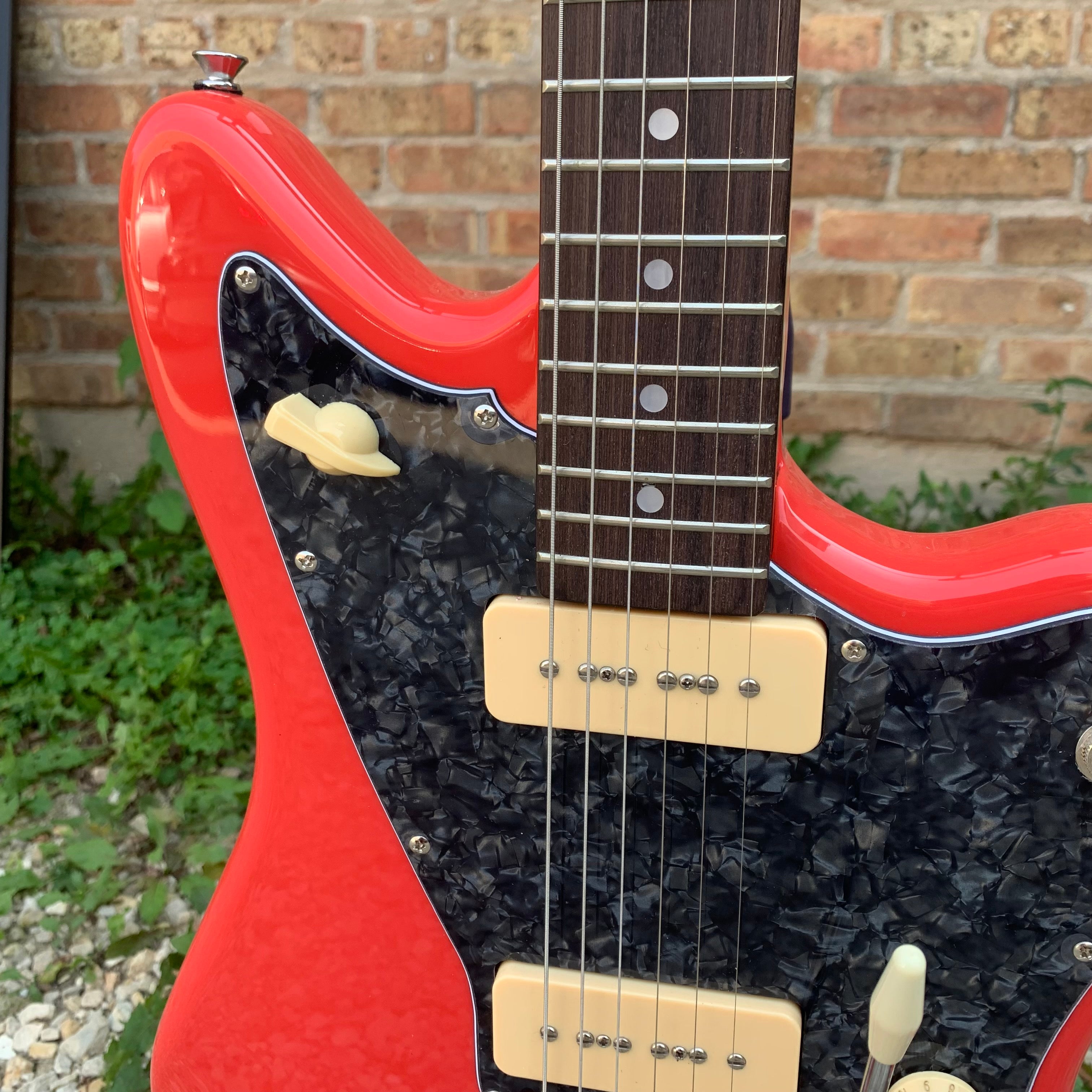 Tagima Electric Guitar TW61 Limited Edition with Hardshell Case Red