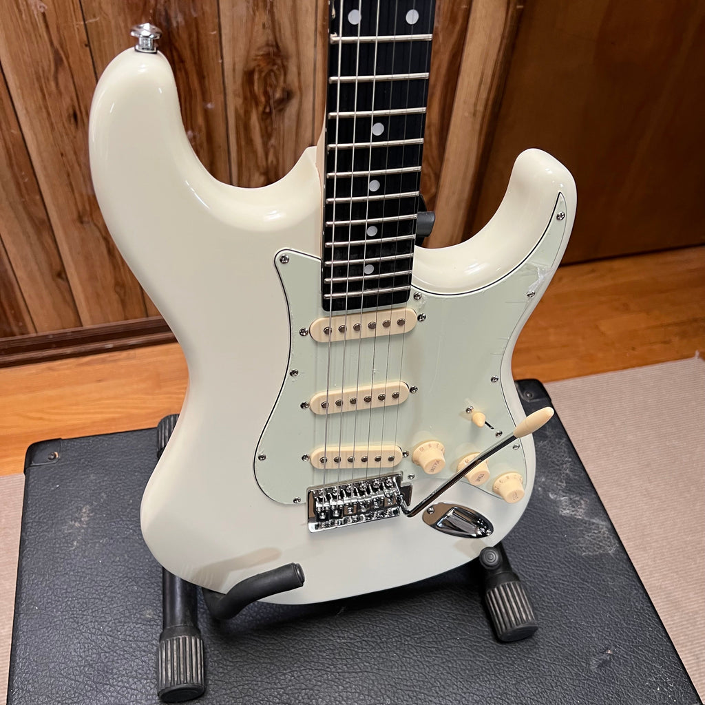 Tagima TG-500 Electric Guitar Olympic White
