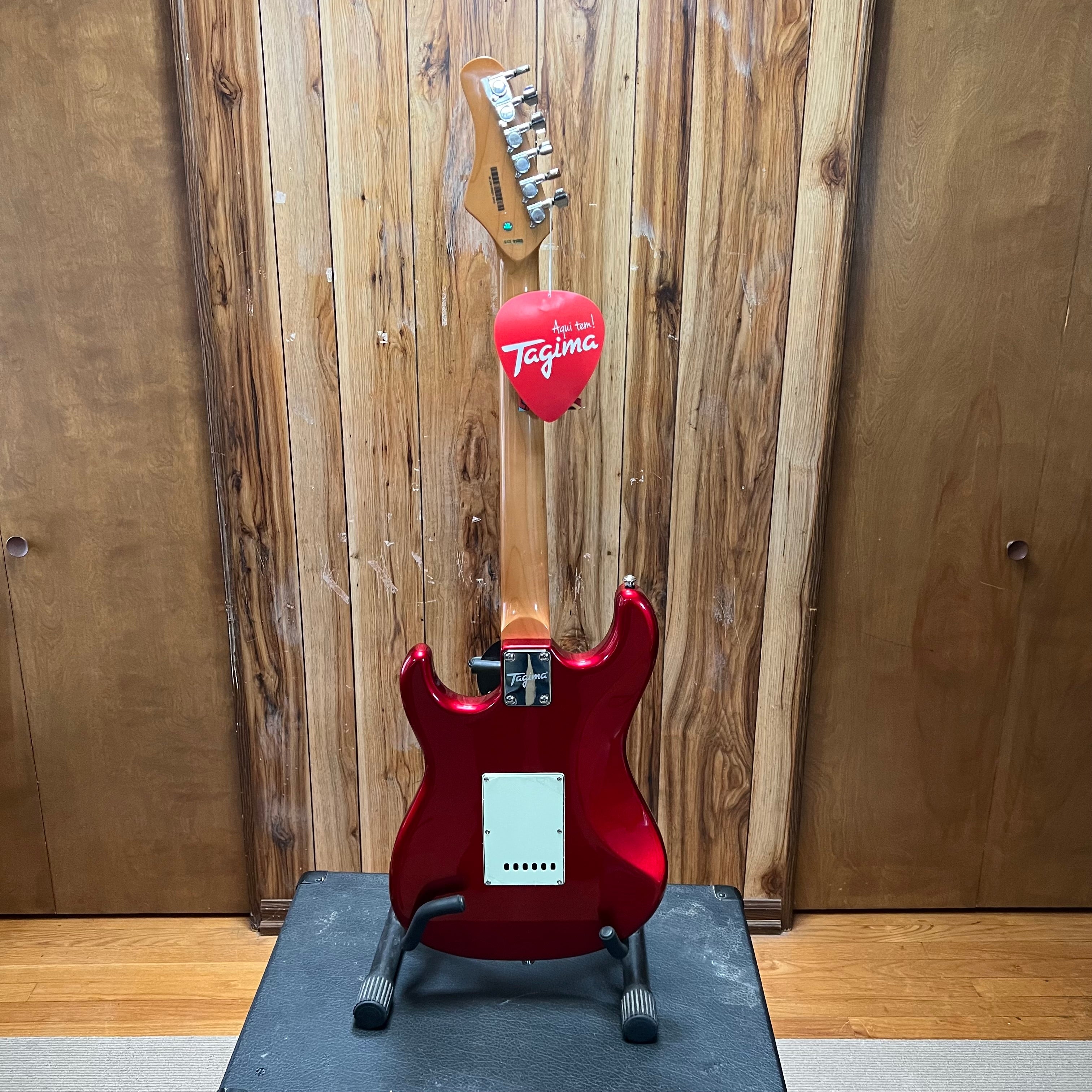 Tagima TG-530 Solid Body Electric Guitar Metallic Red
