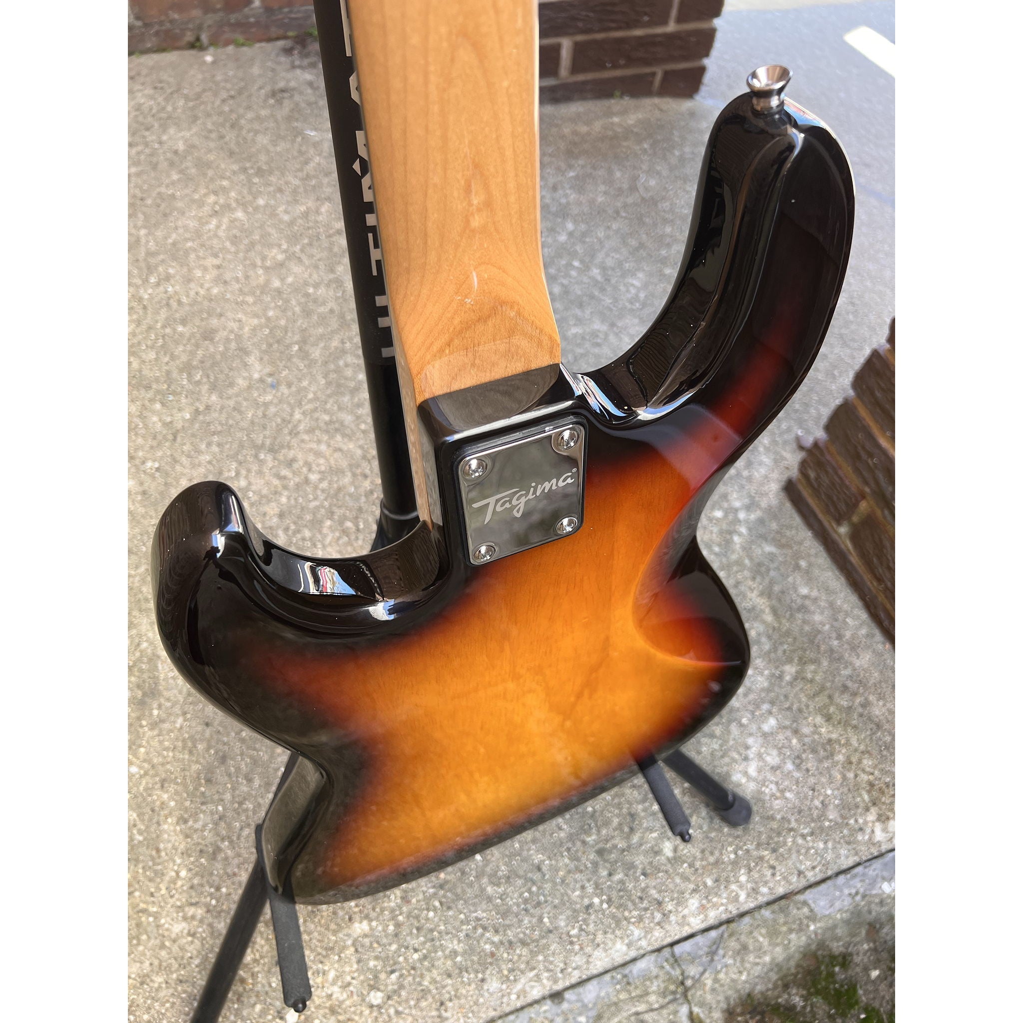 Tagima TJB-4 SB-LF/BK J-Bass Sunburst Excellent