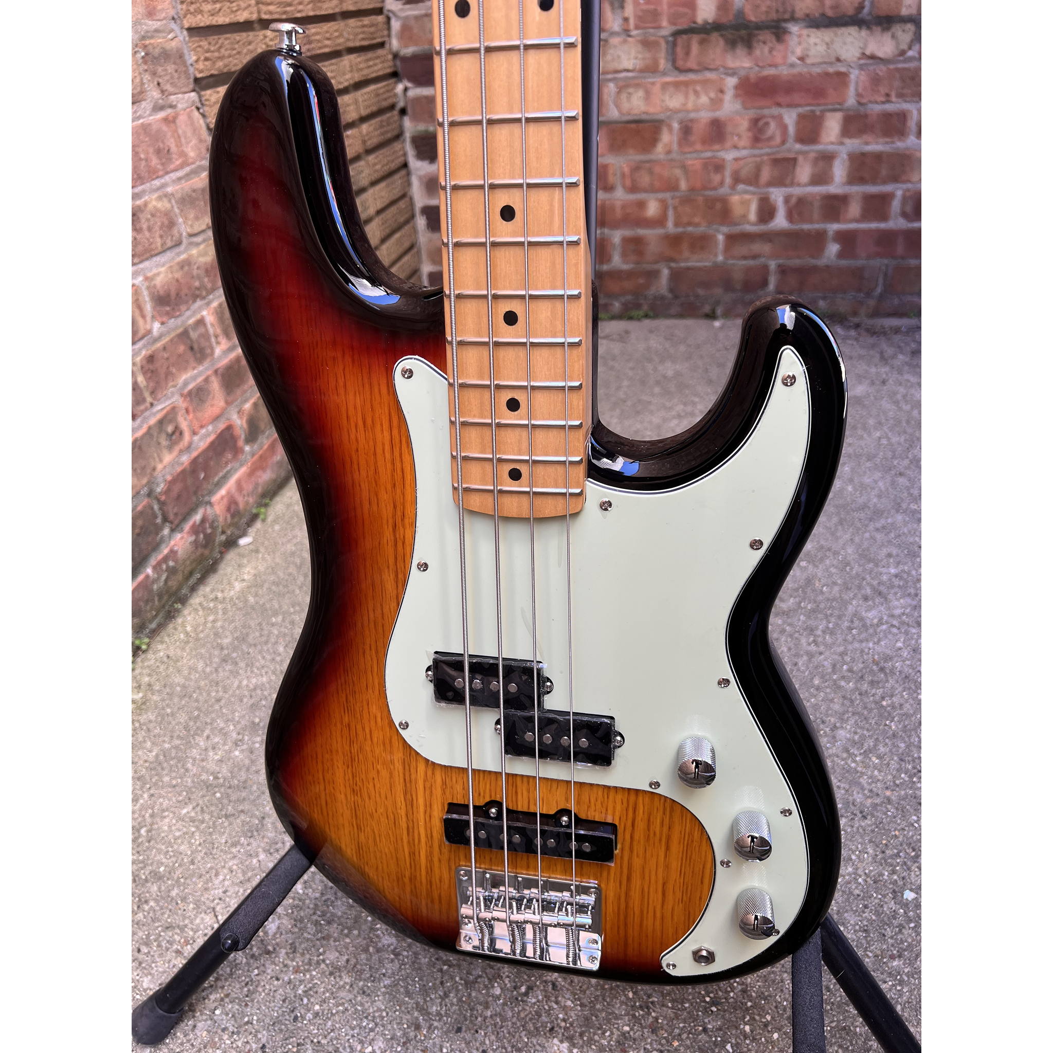 Tagima TW 65 SB-LF/MG PJ-Bass Sunburst Excellent