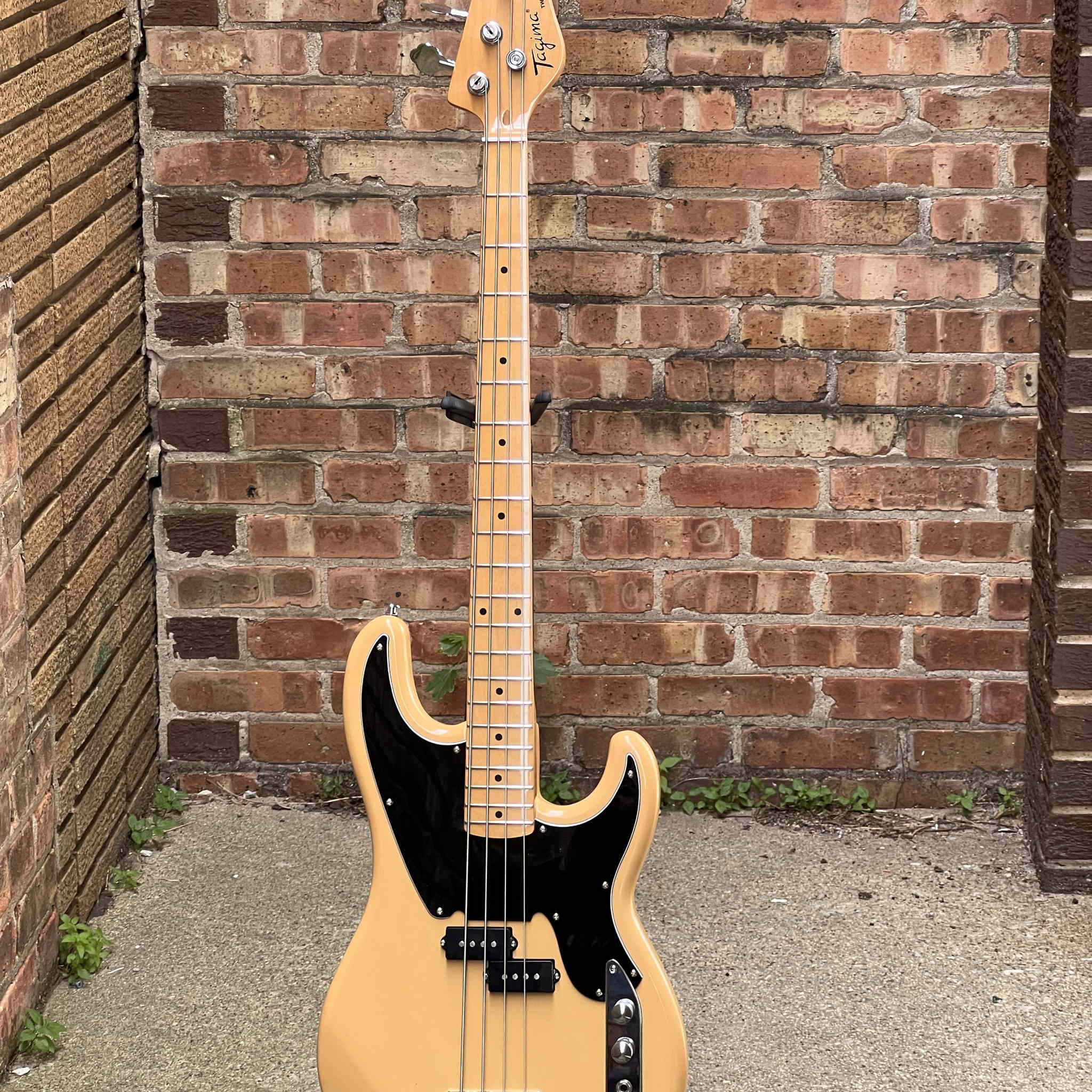 Tagima TW 66 BS T-bass Butterscotch Excellent