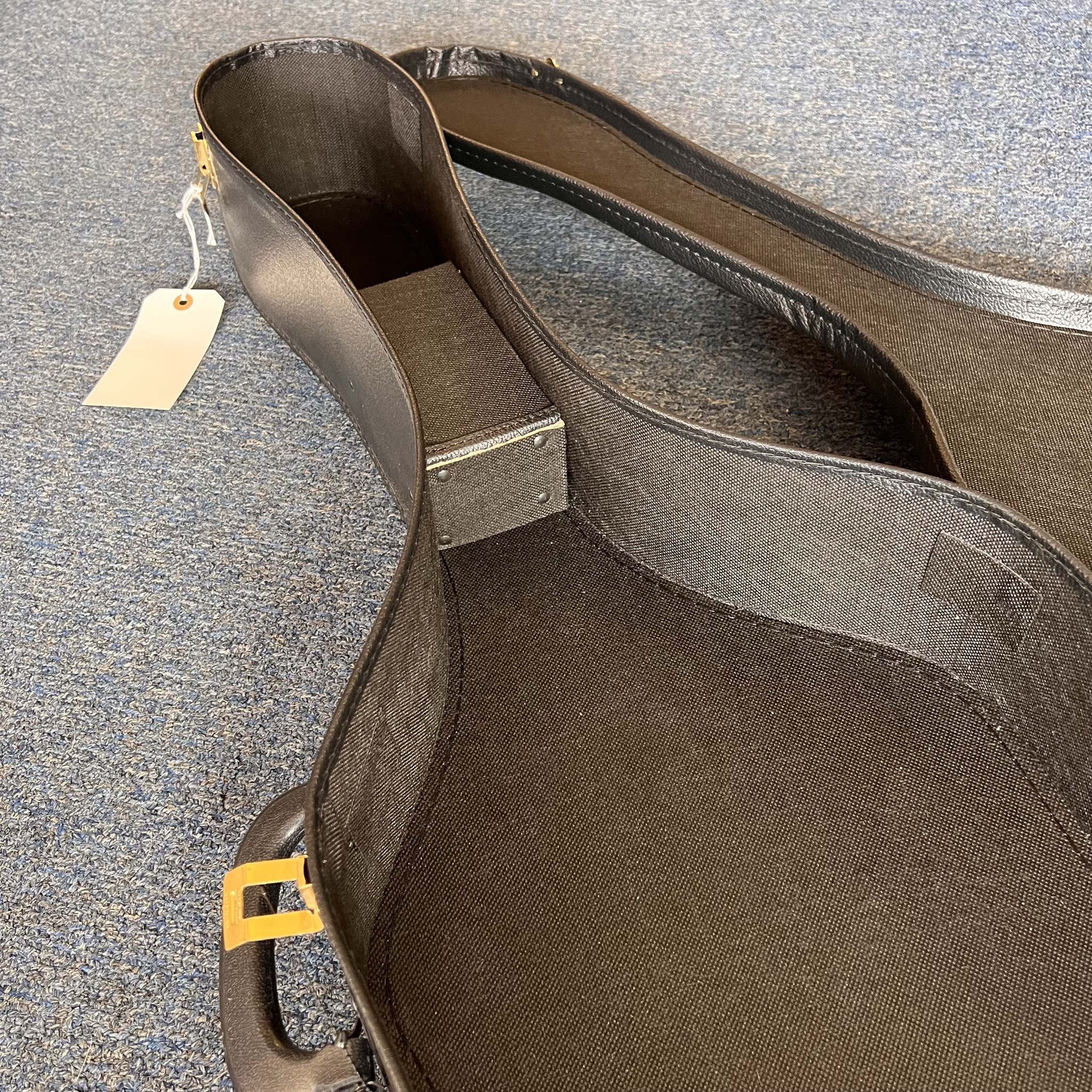 TKL Chipboard Case for Acoustic Guitar (used)