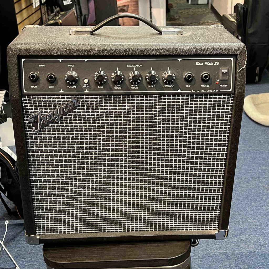 Traynor TBM25 Bass Mate 25 25-Watt 1x10" Bass Combo (used)