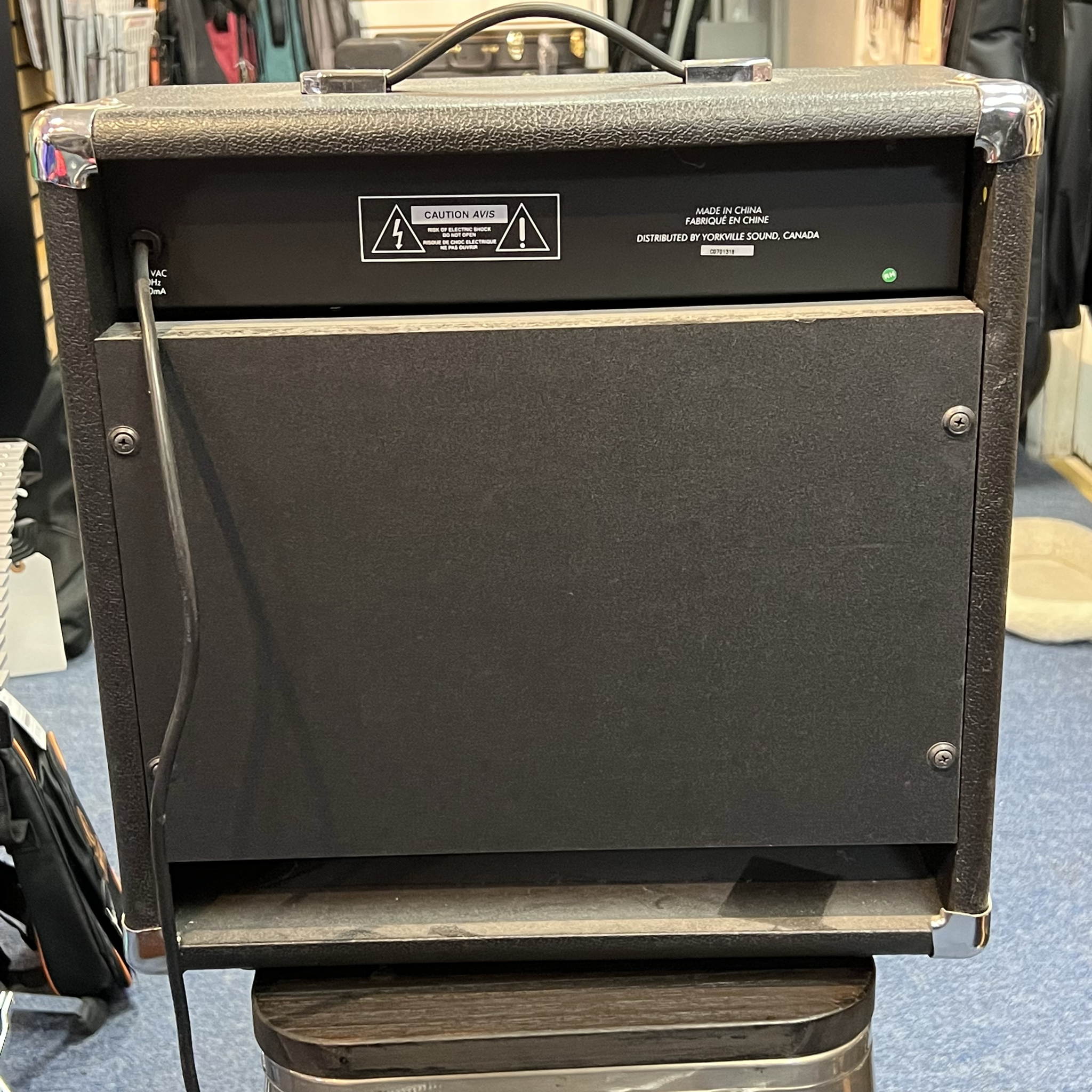 Traynor TBM25 Bass Mate 25 25-Watt 1x10" Bass Combo (used)