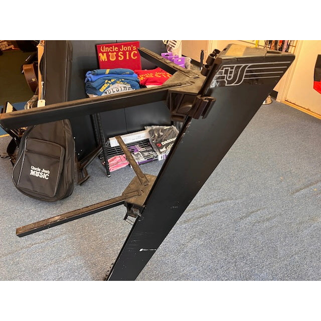 Ultimate Support Apex 2 Tier Column Keyboard stand with microphone boom