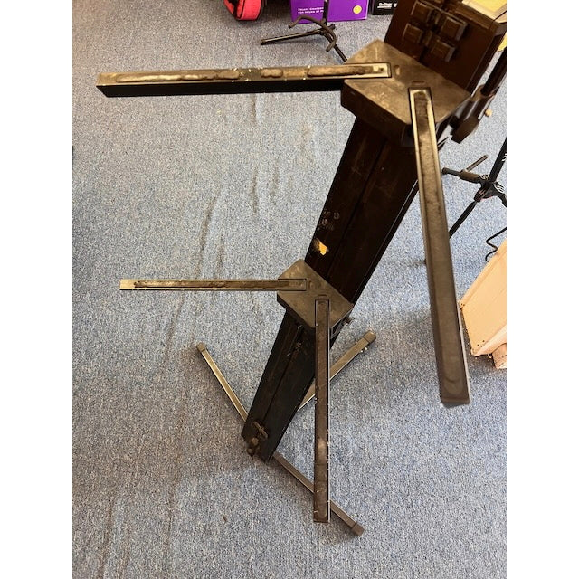 Ultimate Support Apex 2 Tier Column Keyboard stand with microphone boom