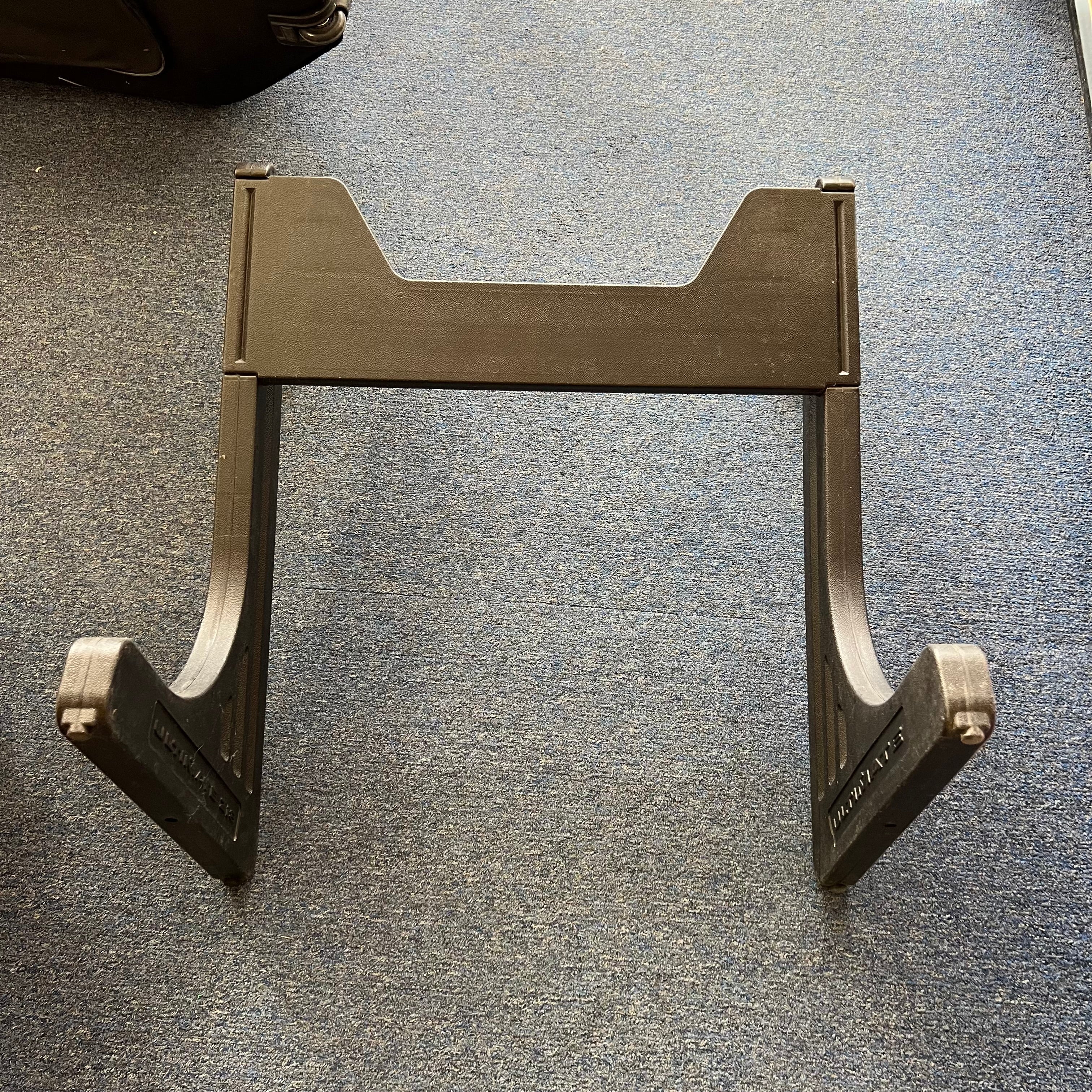 Ultimate Z18 Z style keyboard stand vintage Black plastic
