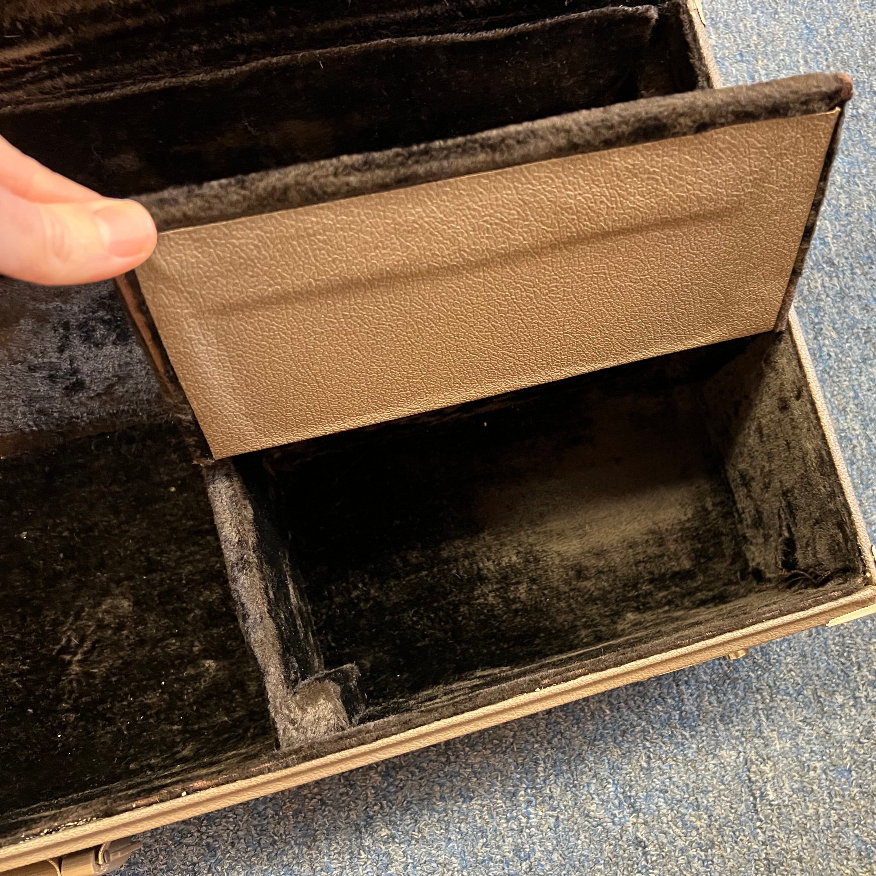 Vintage Hardshell Wood Case for Tenor Saxophone (used)