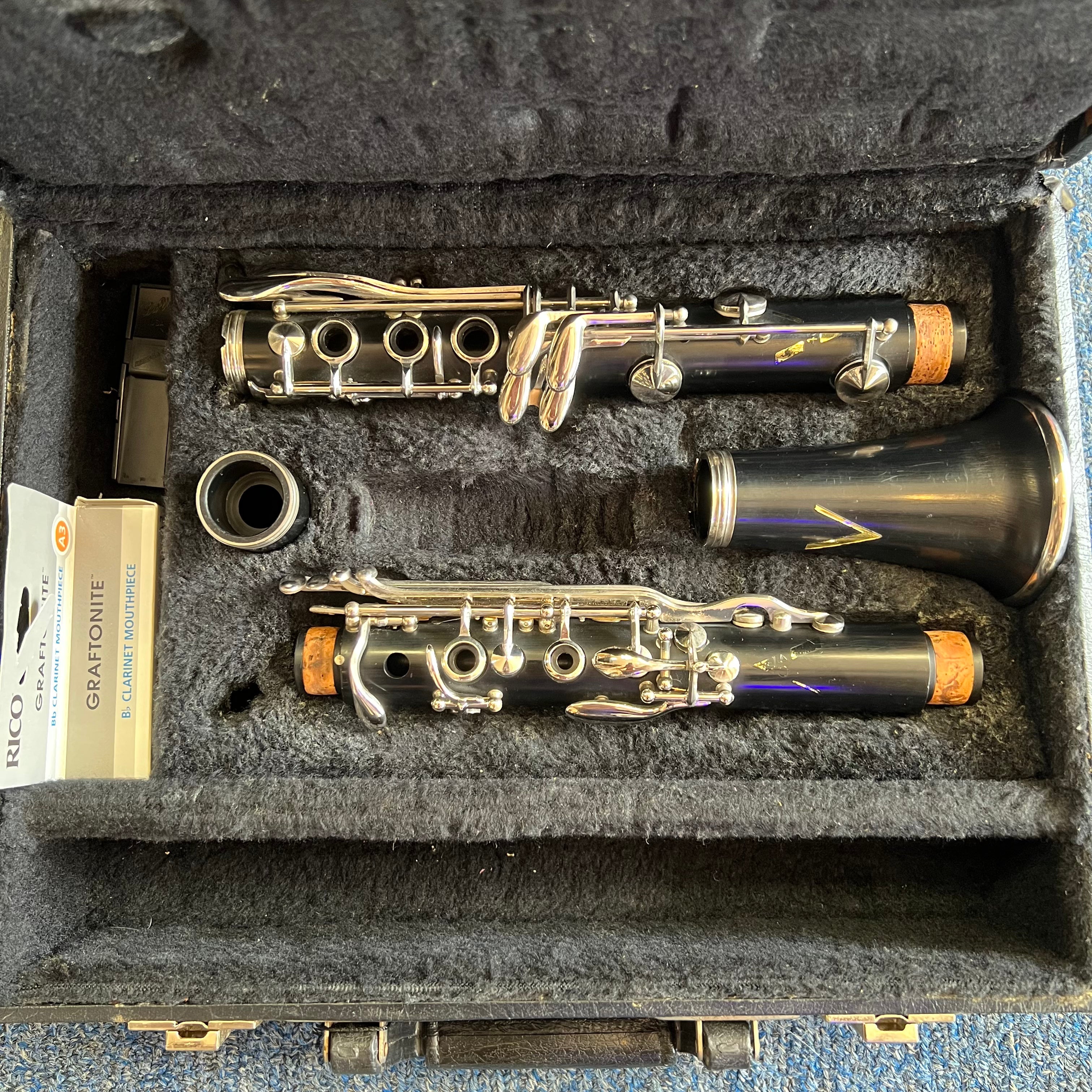 Vito V40 Student Resonite Clarinet (used)