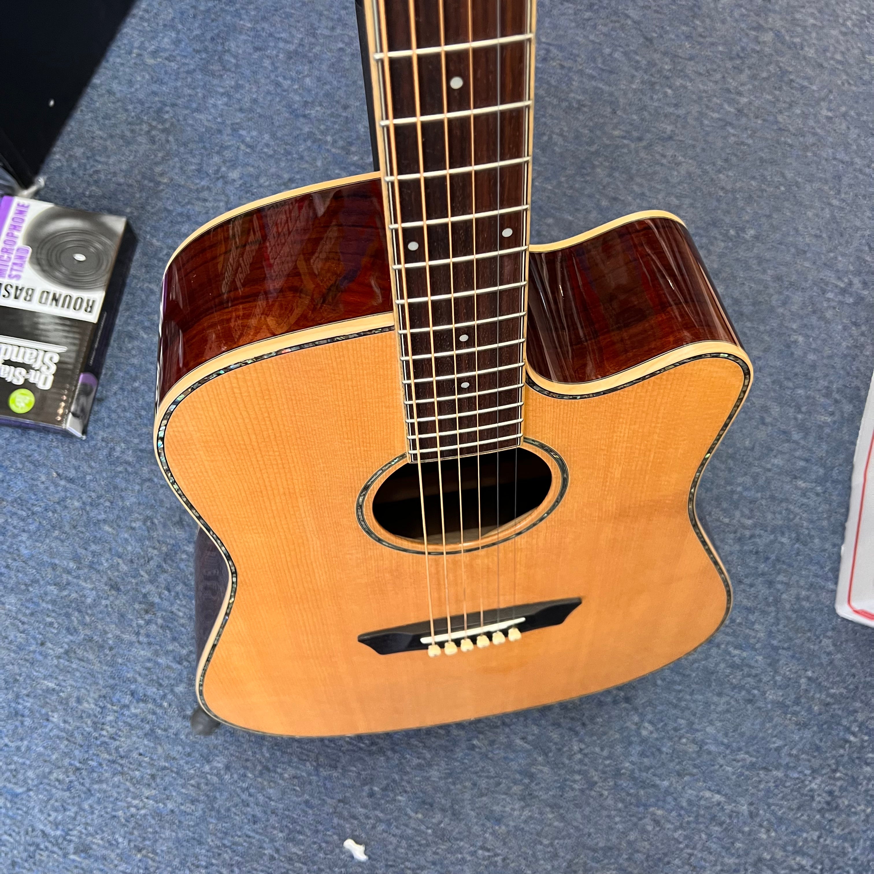 Washburn WD25SCE Dreadnought Cutaway - Natural (used)
