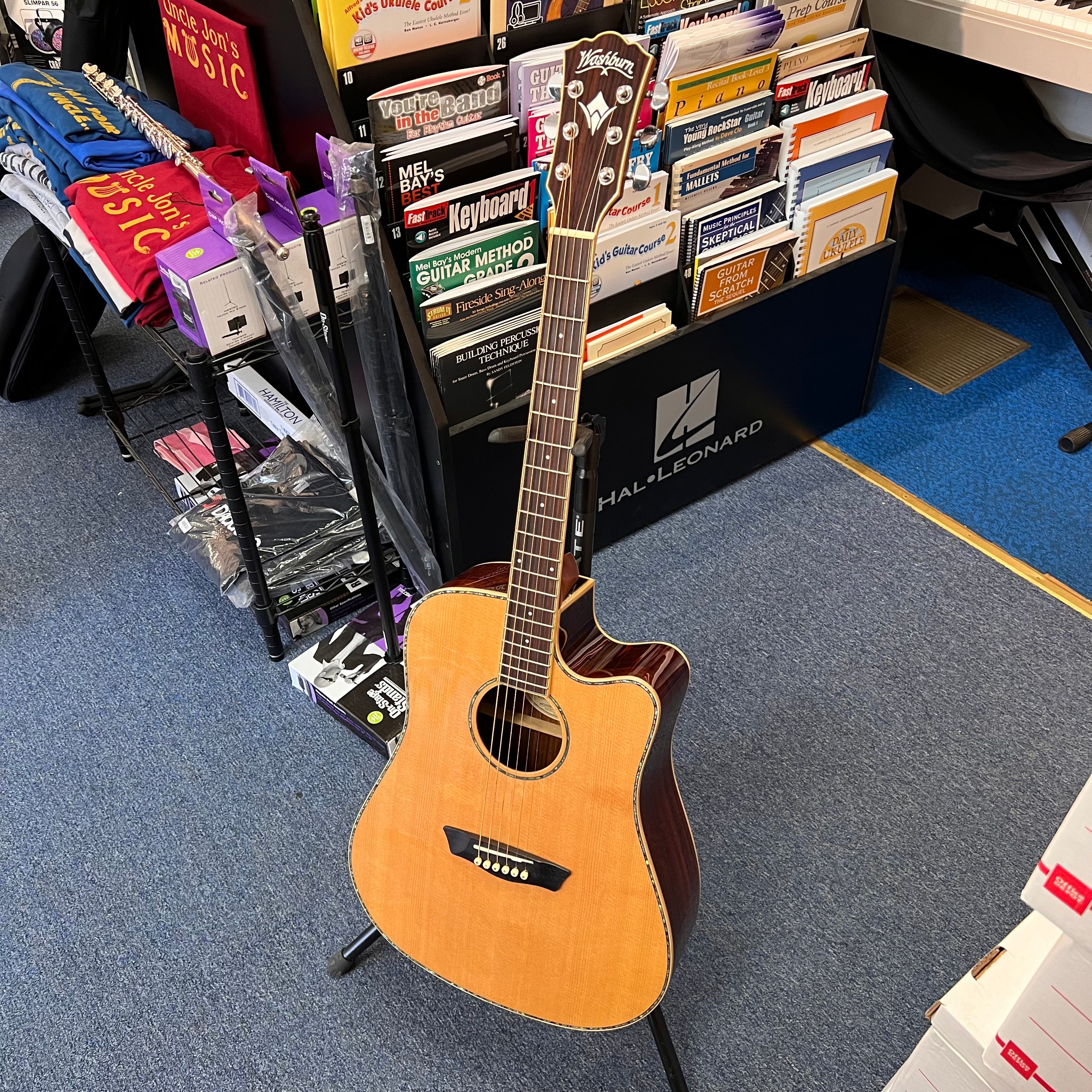 Washburn WD25SCE Dreadnought Cutaway - Natural (used)