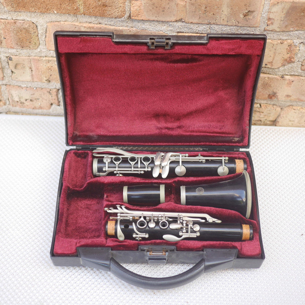 Xinghai Clarinet for parts or repair in case